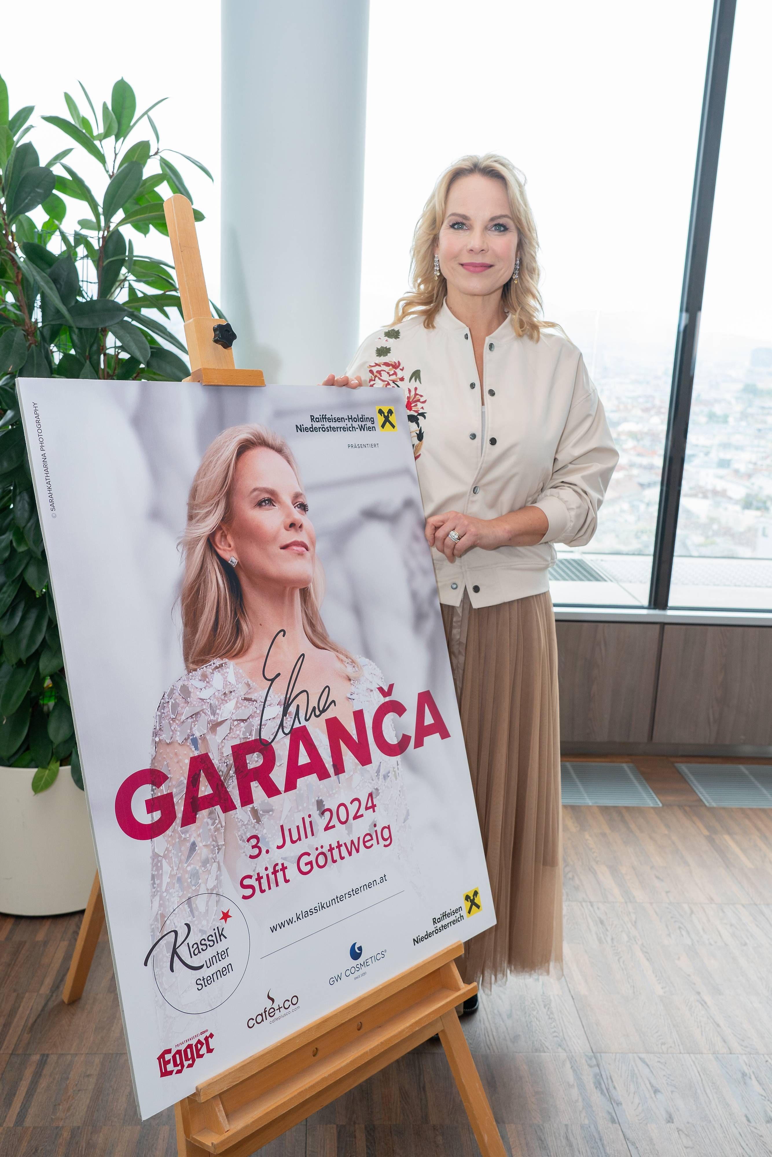 Elīna Garanča: Der Opern-Star liefert musikalischen Höchstgenuss unter freien Himmel in Göttweig und Kitzbühel. 