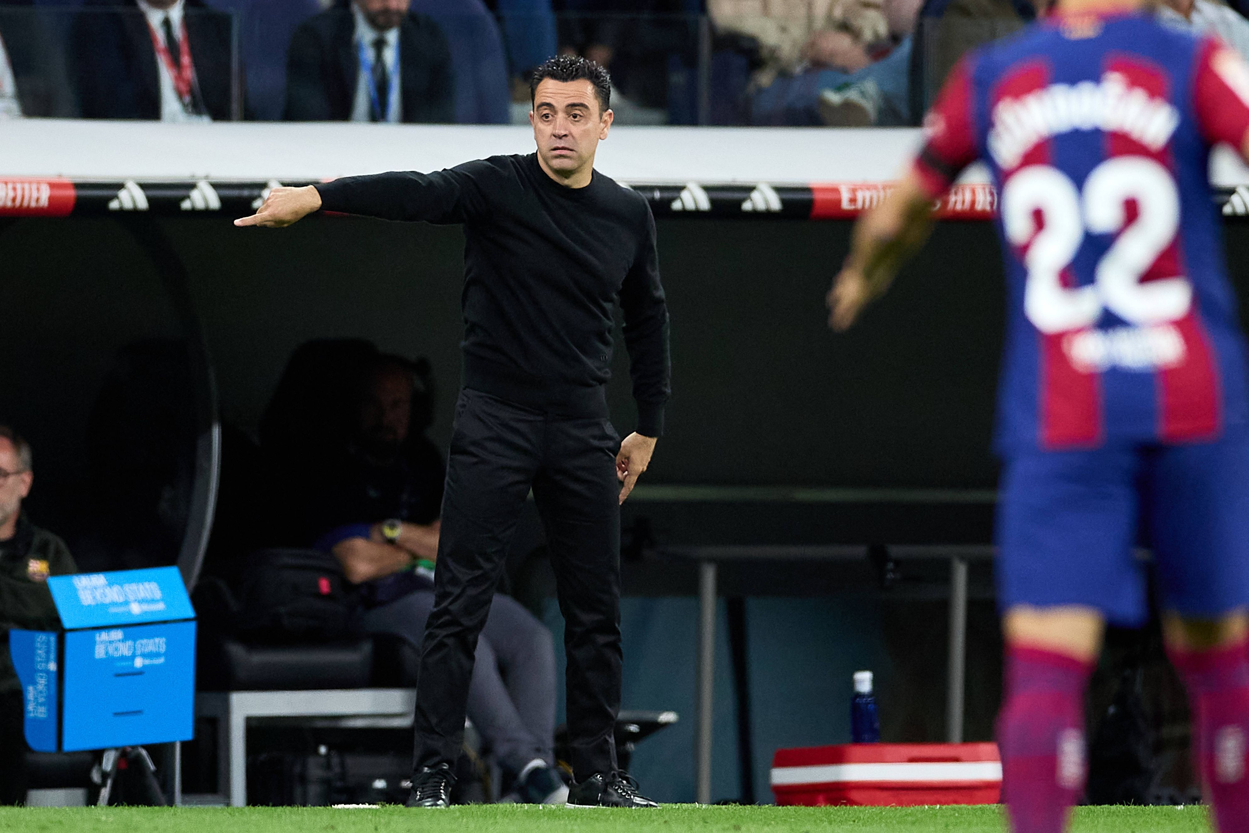 Xavi bleibt Trainer beim FC Barcelona.