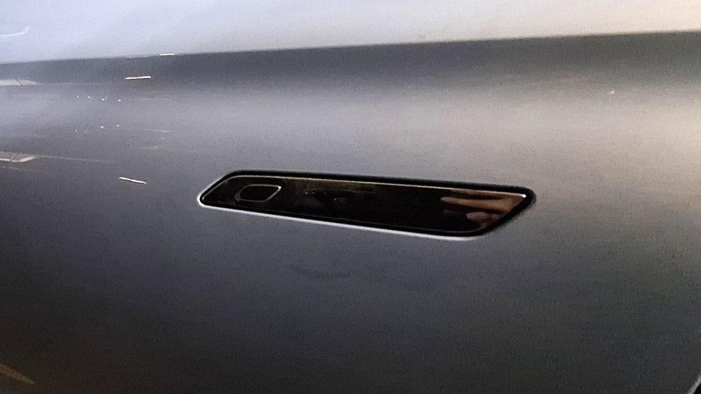 Versenkbare Türgriffe können die Sicherheit gefährden