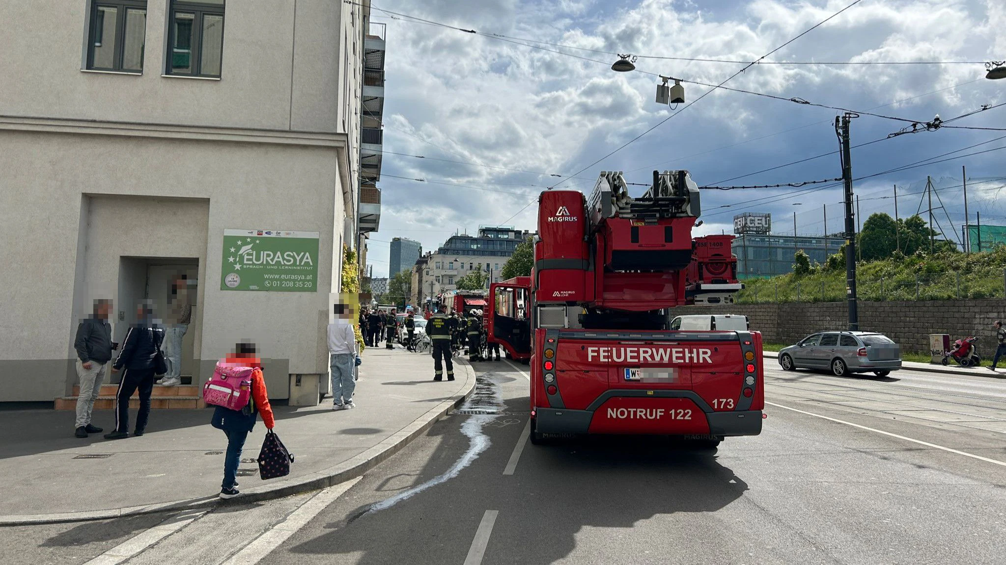 Brand in Favoriten, Familie muss vor Flammen flüchten