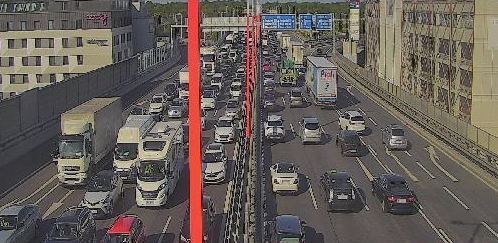 Am Freitagnachmittag mussten Autofahrer auf der Tangente jede Menge Geduld aufbringen. (Symbolfoto)