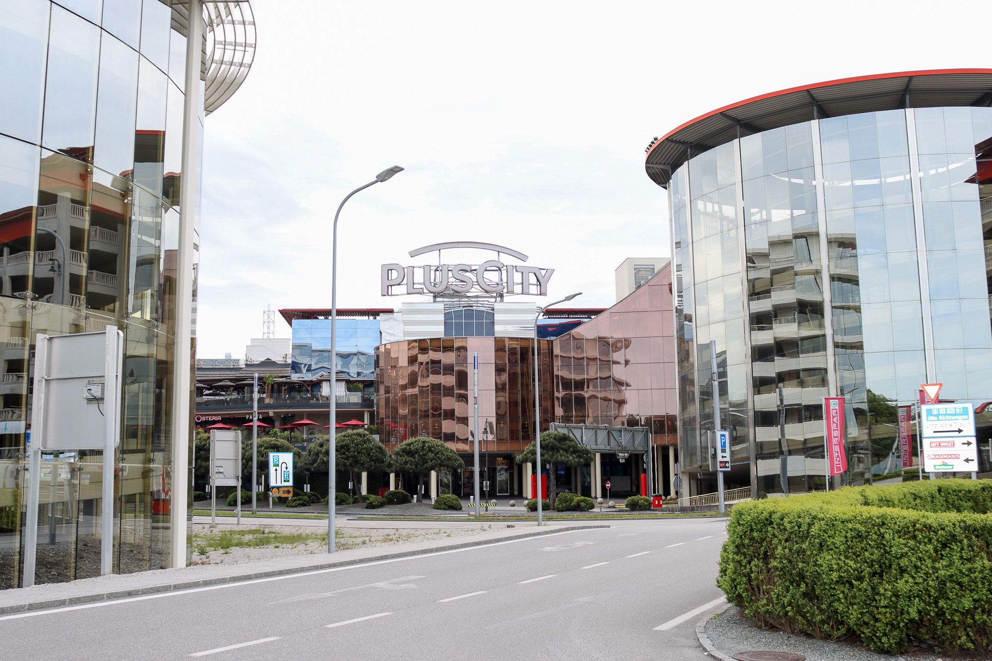 Eine beliebte Modekette ist pleite, ein Geschäft befand sich in der PlusCity (im Bild), das andere in Linz.