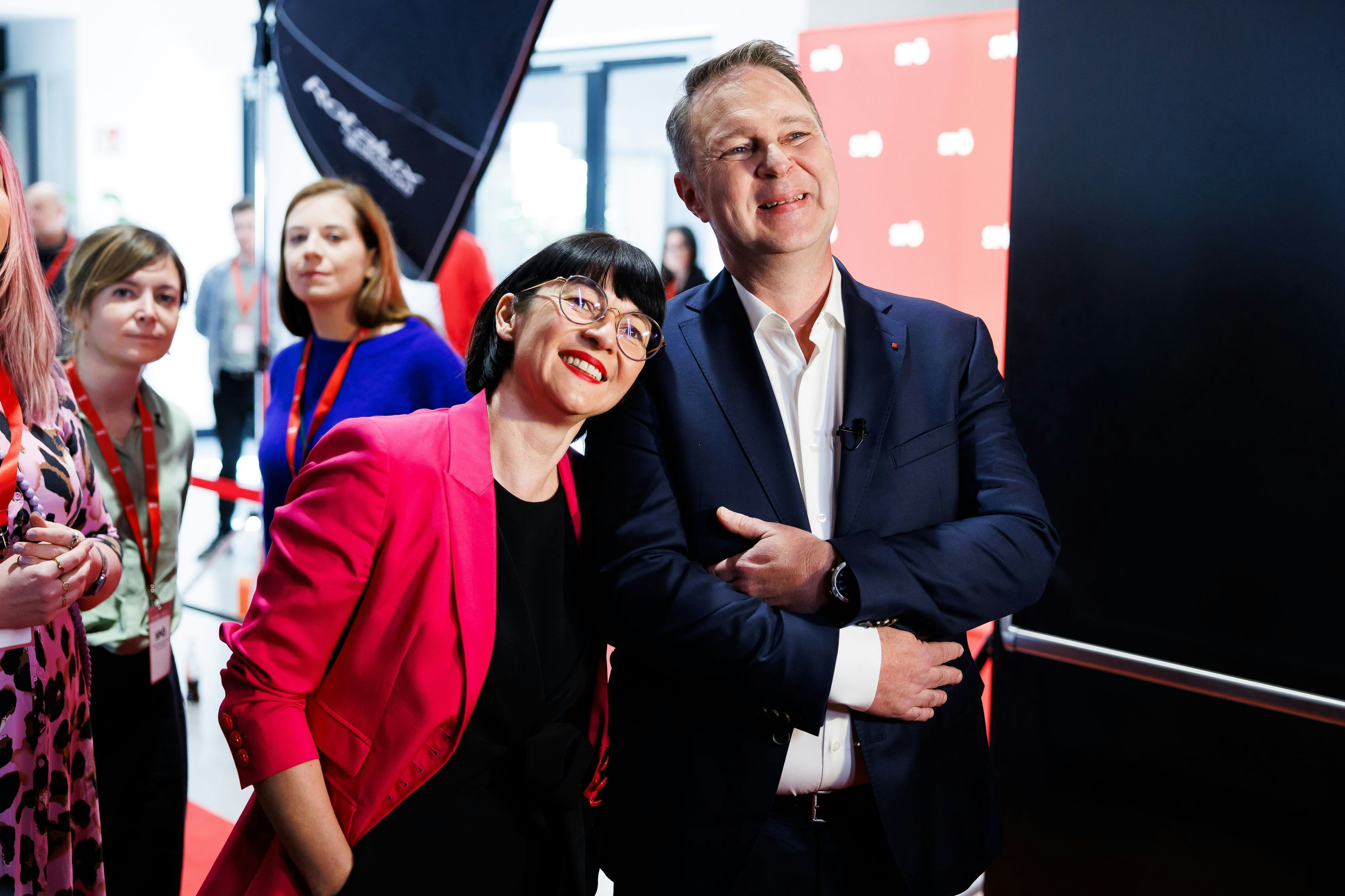 SPÖ-Chef Andreas Babler mit seiner Frau Karin Blum in Wieselburg