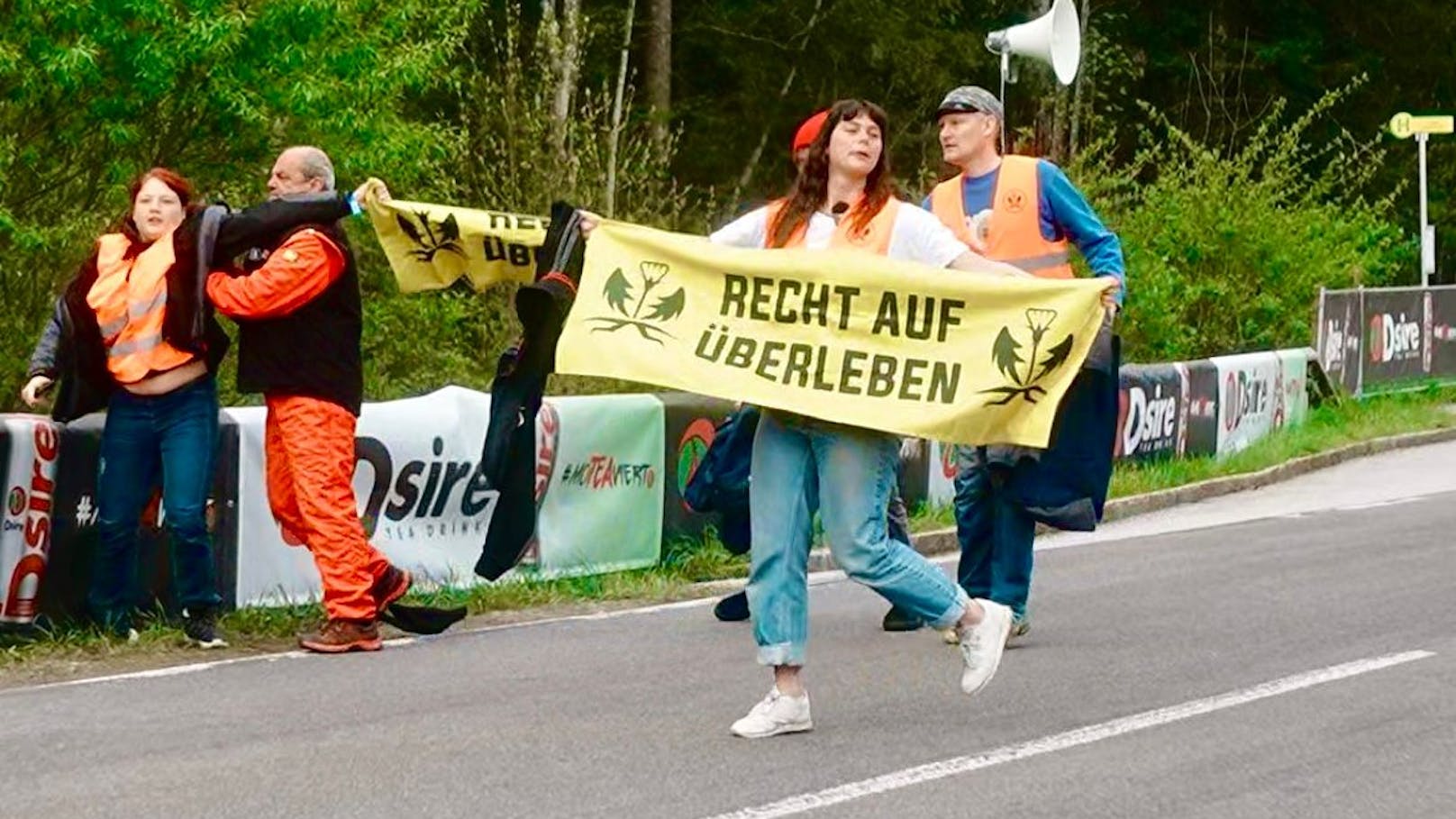 Klima-Kleber kündigen jetzt "Großprotest" in Wien an