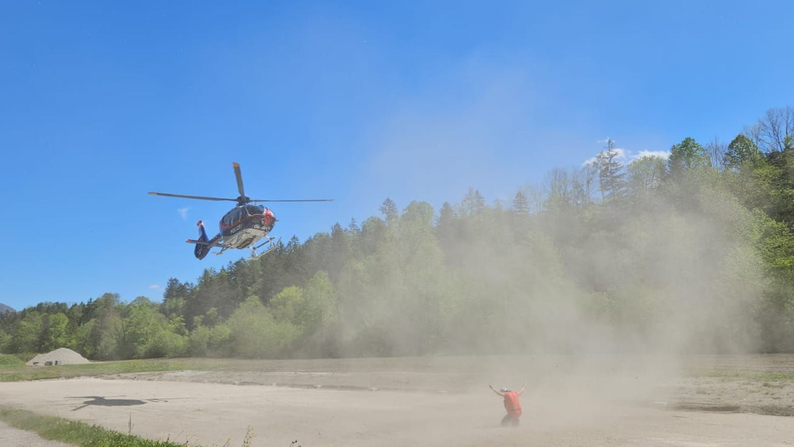 Polizei-Hubschrauber im Einsatz