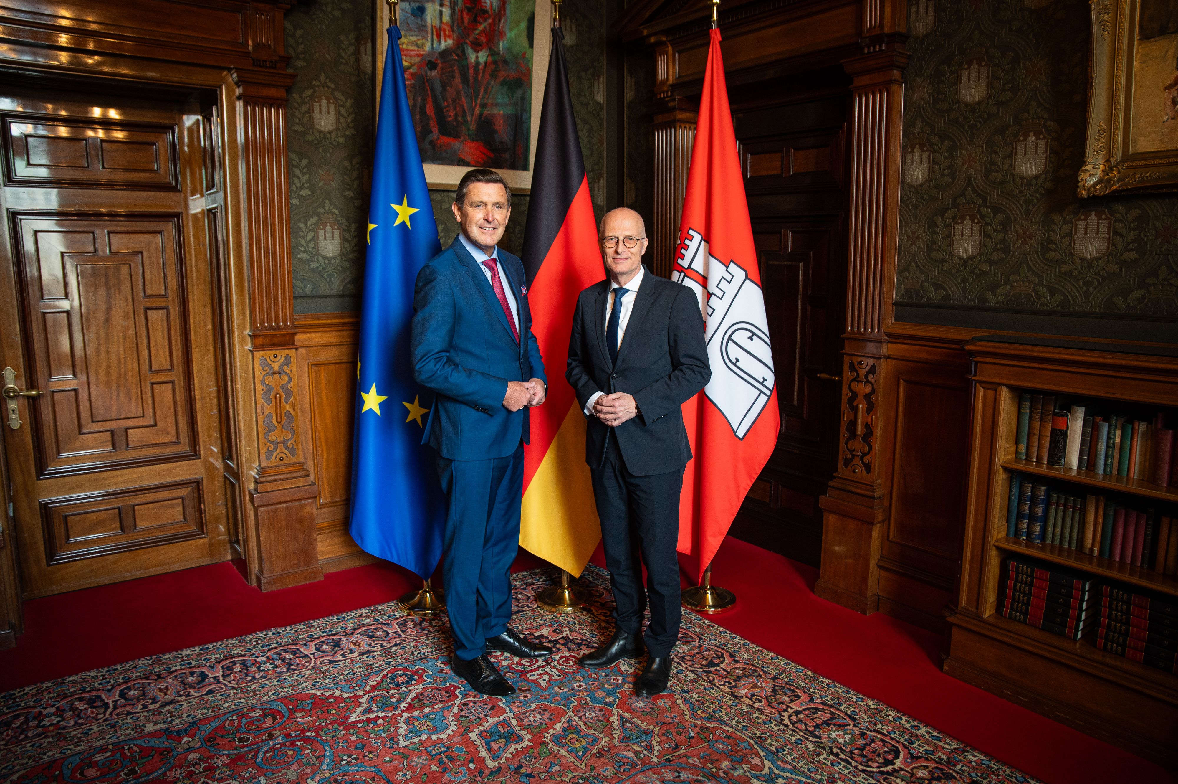 Finanzstadtrat Peter Hanke besuchte Hamburgs ersten Bürgermeister, Peter Tschentscher. 