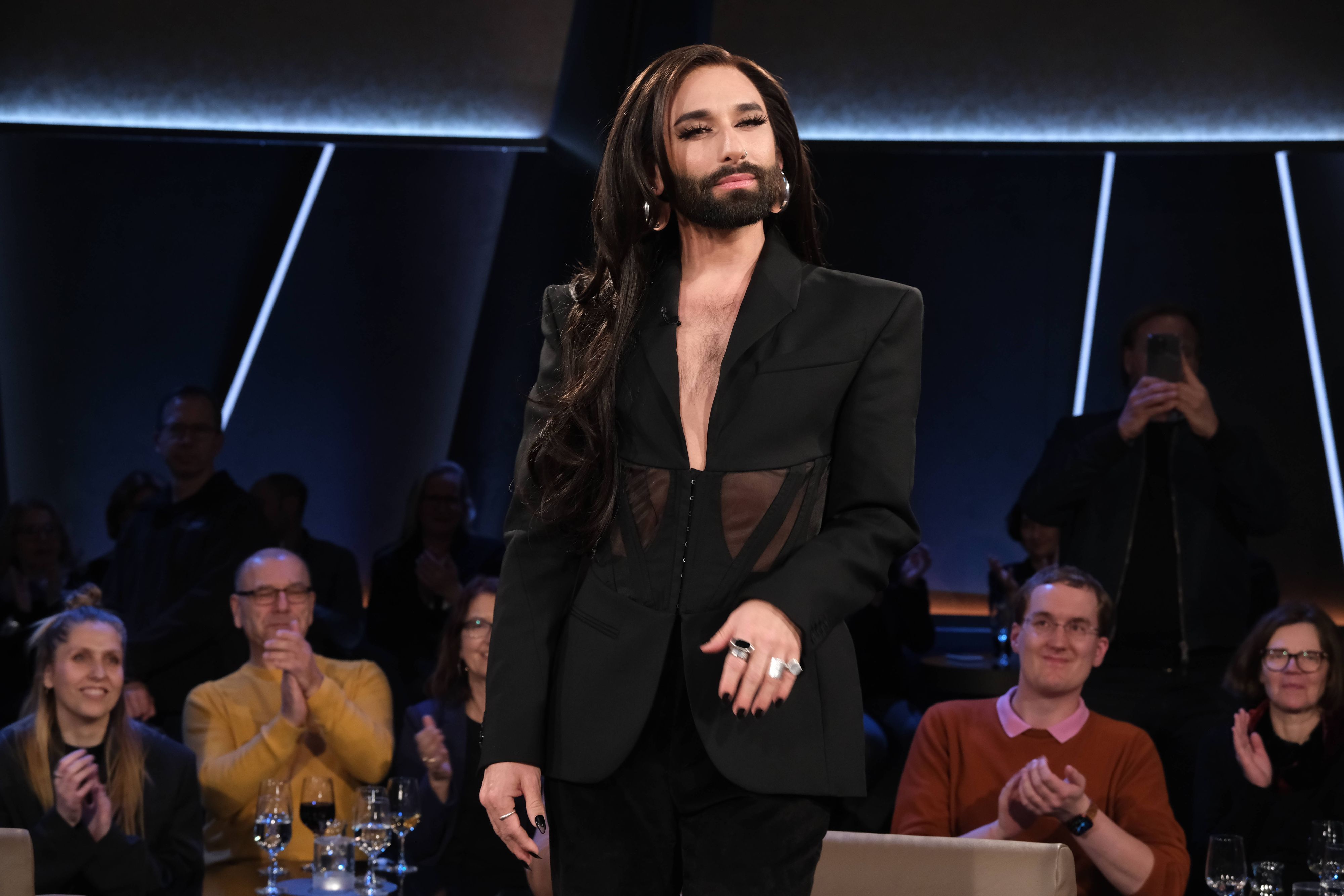 Conchita Wurst sorgt mit einem Social-Media-Posting für Verwirrung
