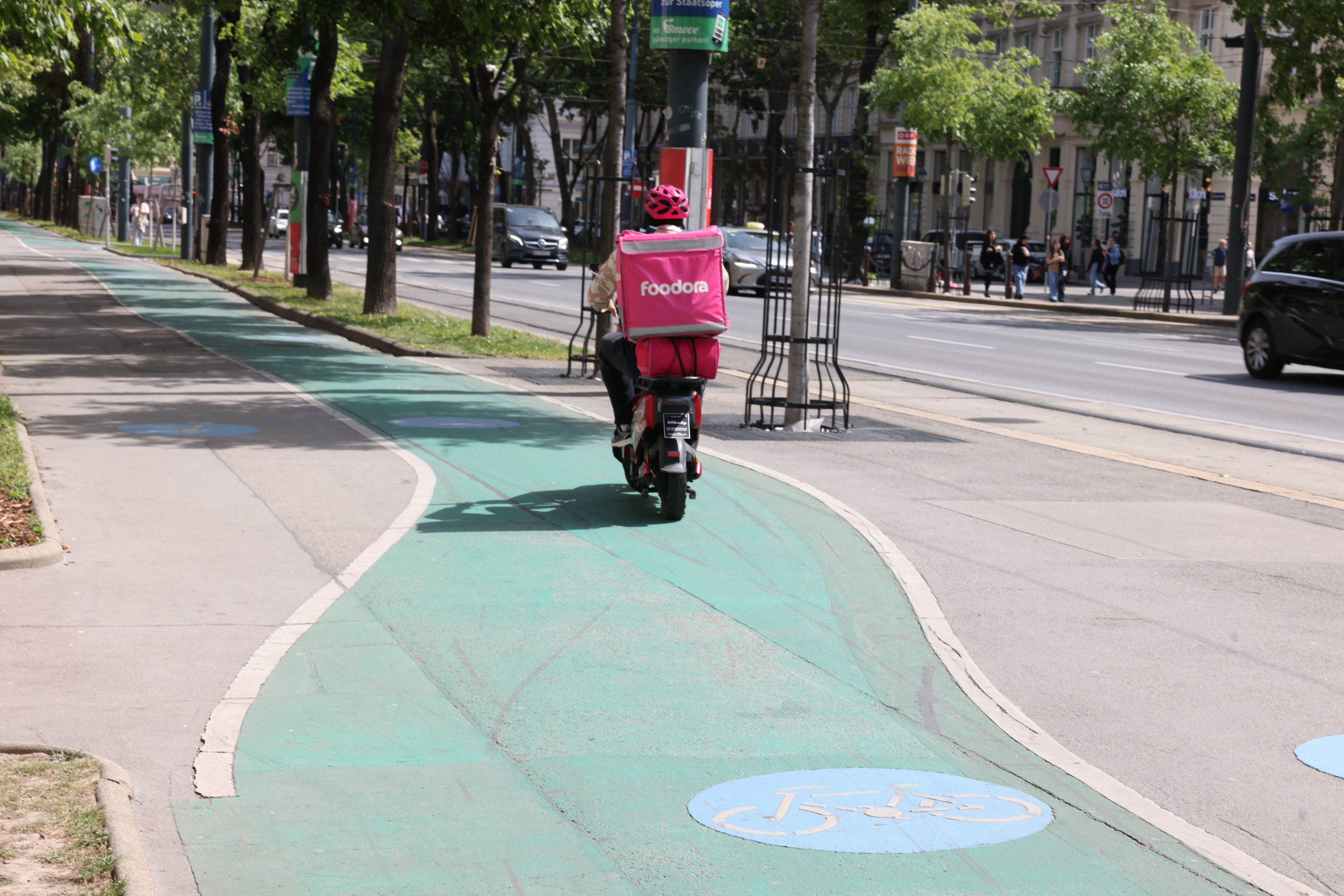 Heute.at - Ärgere mich: Stadt will E-Mopeds auf Radweg verbieten