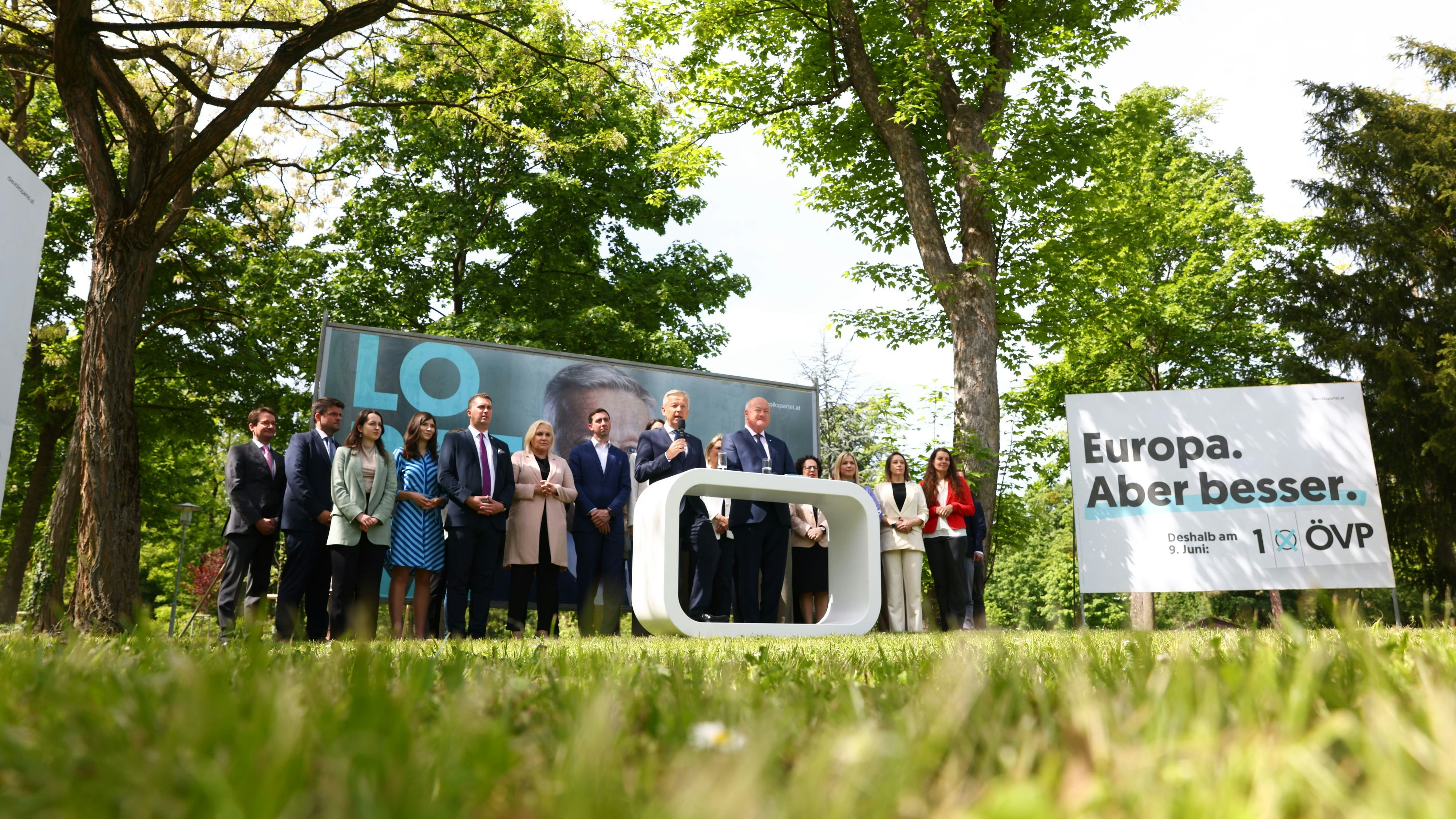 Das Team der ÖVP für die EU-Wahl in der "Politischen Akademie" in Wien-Meidling