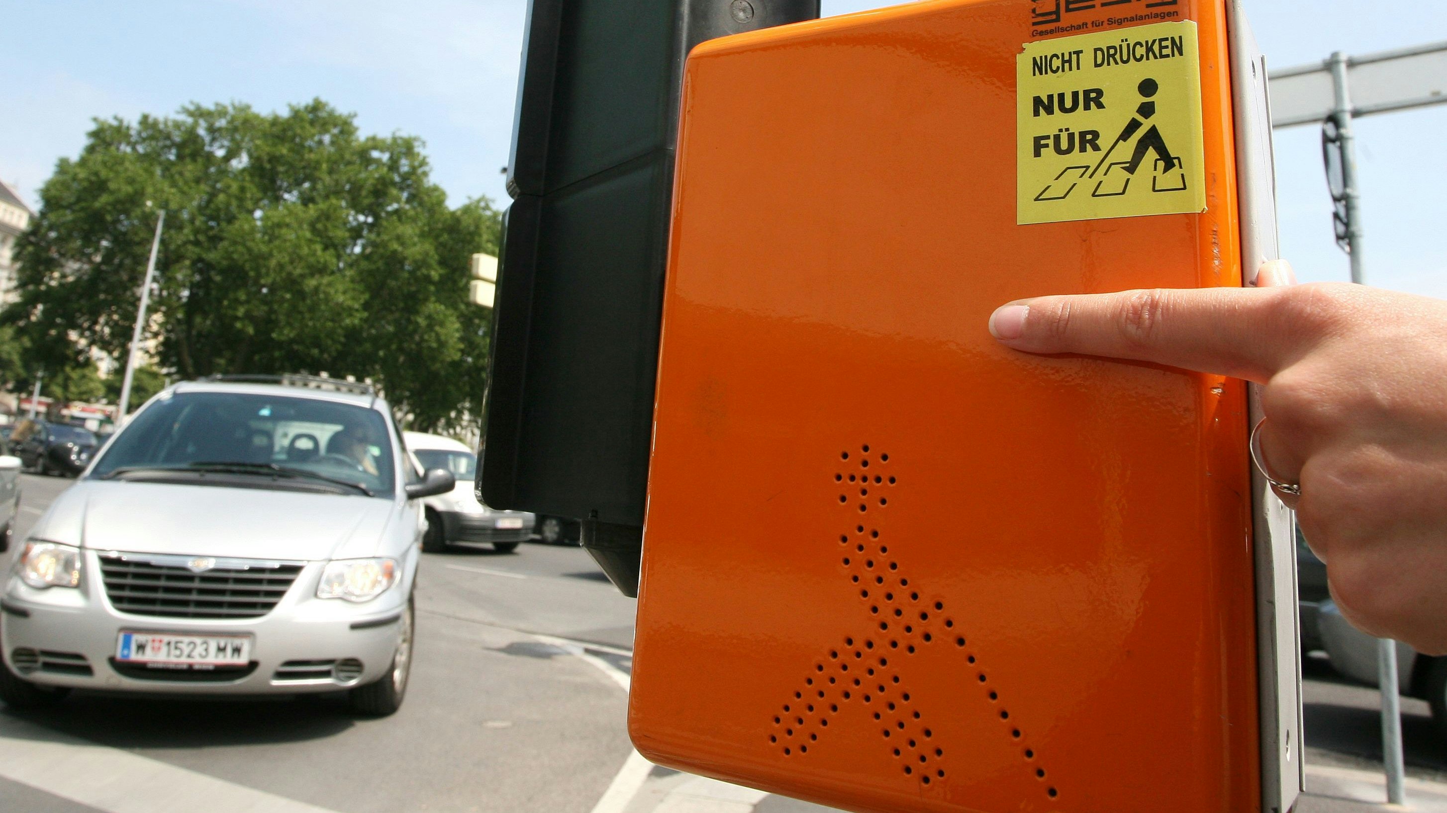 „Ohne akustische Signale ist es unmöglich abzuschätzen, wann die Ampel auf grünes Licht springt“, so Markus Wolf, Präsident des BSVÖ.