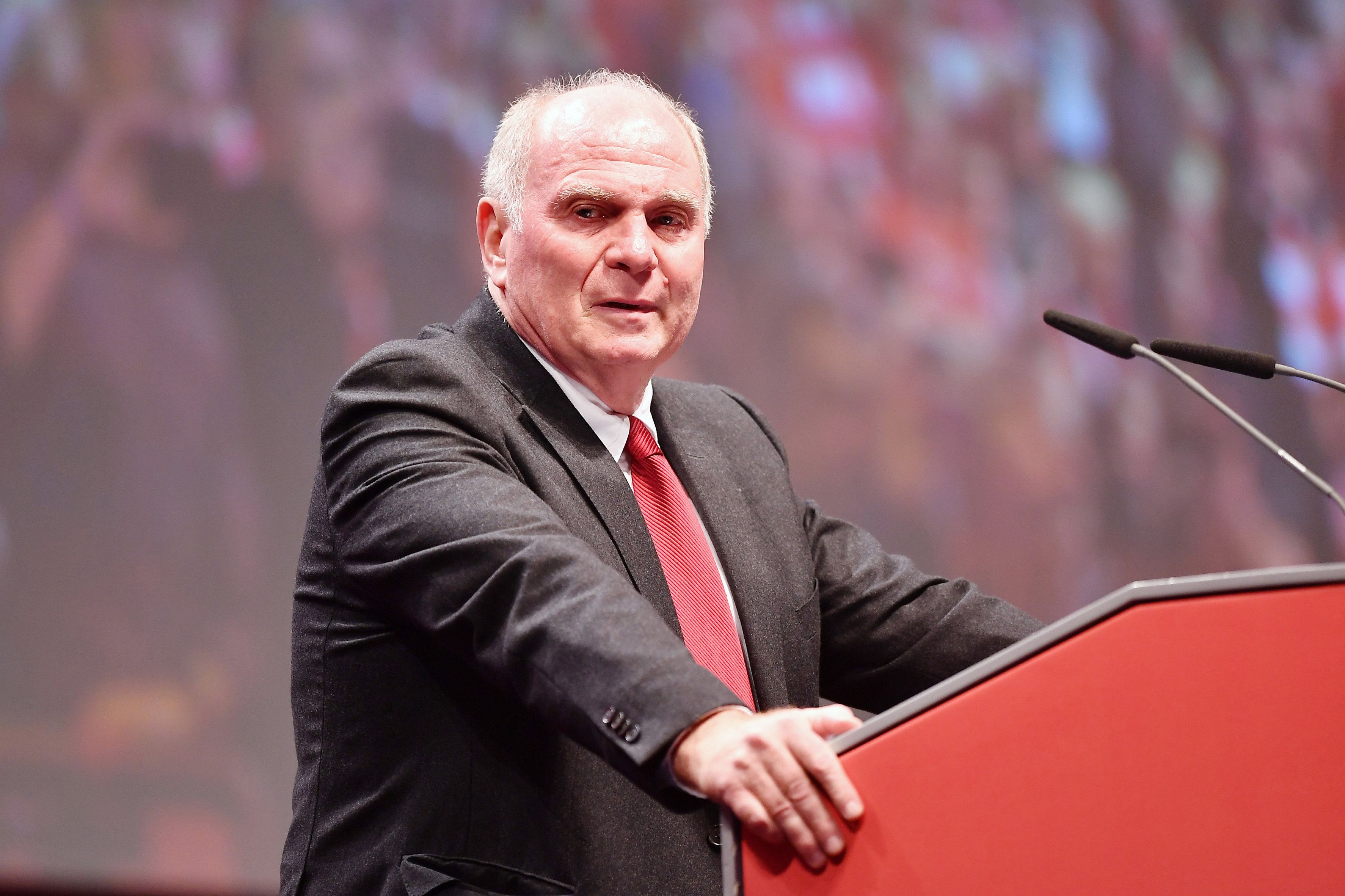 Uli Hoeneß steht zu seiner Meinung über Trainer Thomas Tuchel.