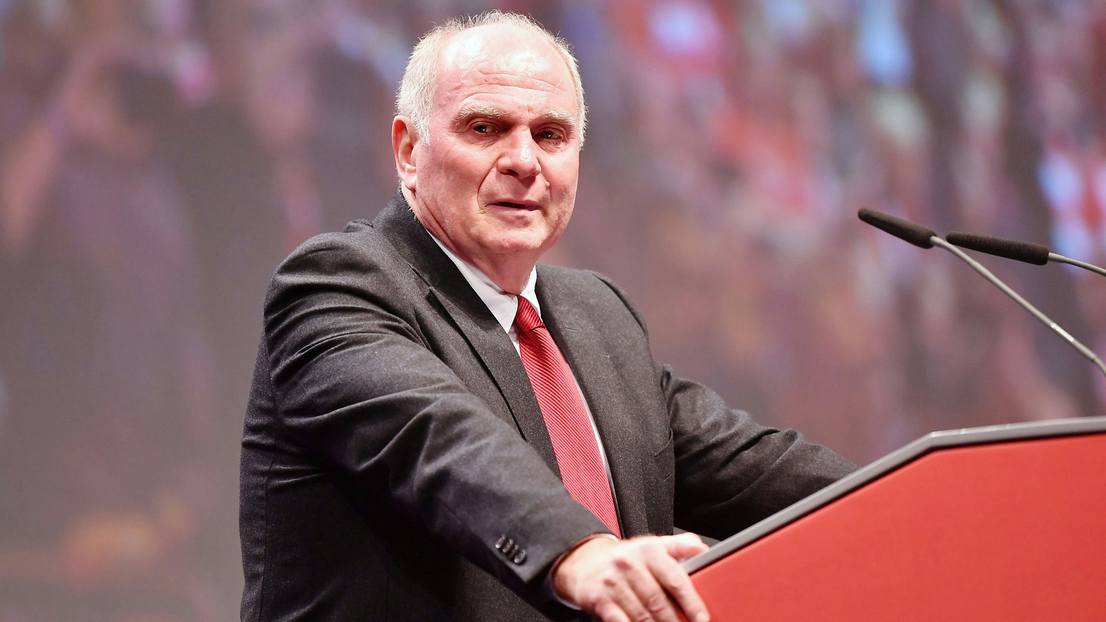 Uli Hoeneß steht zu seiner Meinung über Trainer Thomas Tuchel.