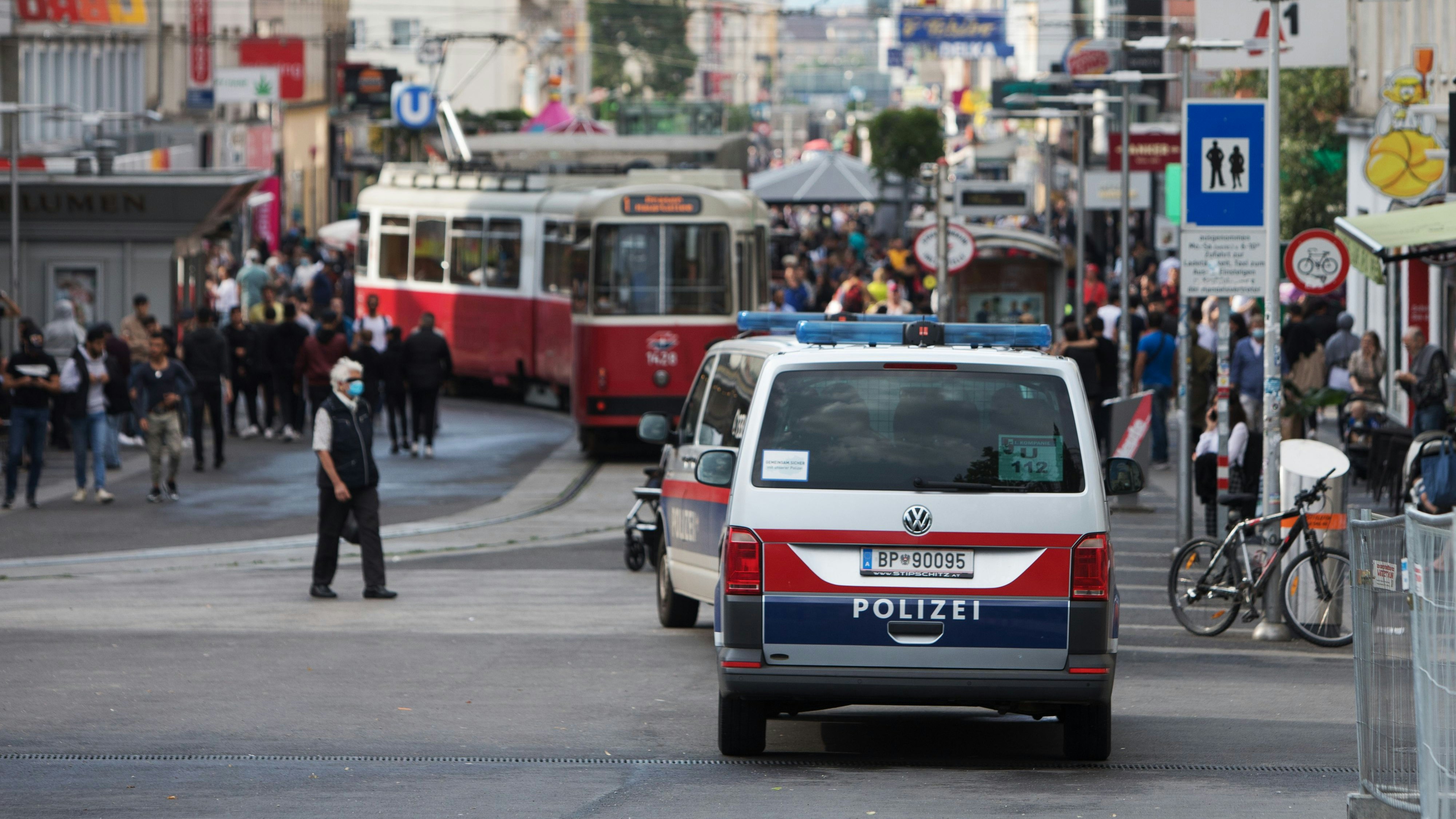 Favoriten gilt als Problembezirk – die Polizei zeigt Präsenz.