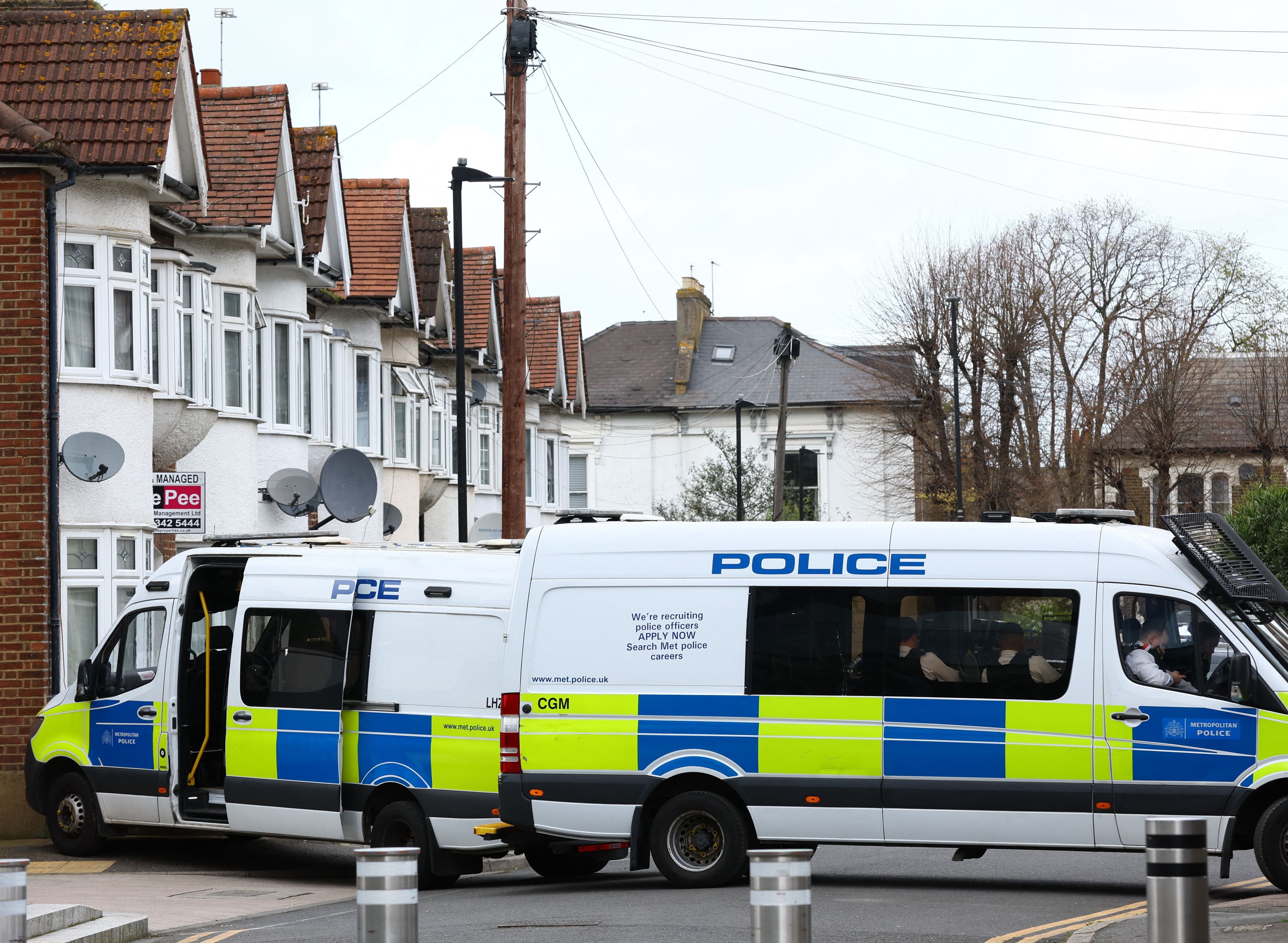In Hainault im Londoner Stadtteil Redbridge soll ein Mann Passanten mit einem Schwert attackiert haben. (Symbolfoto)