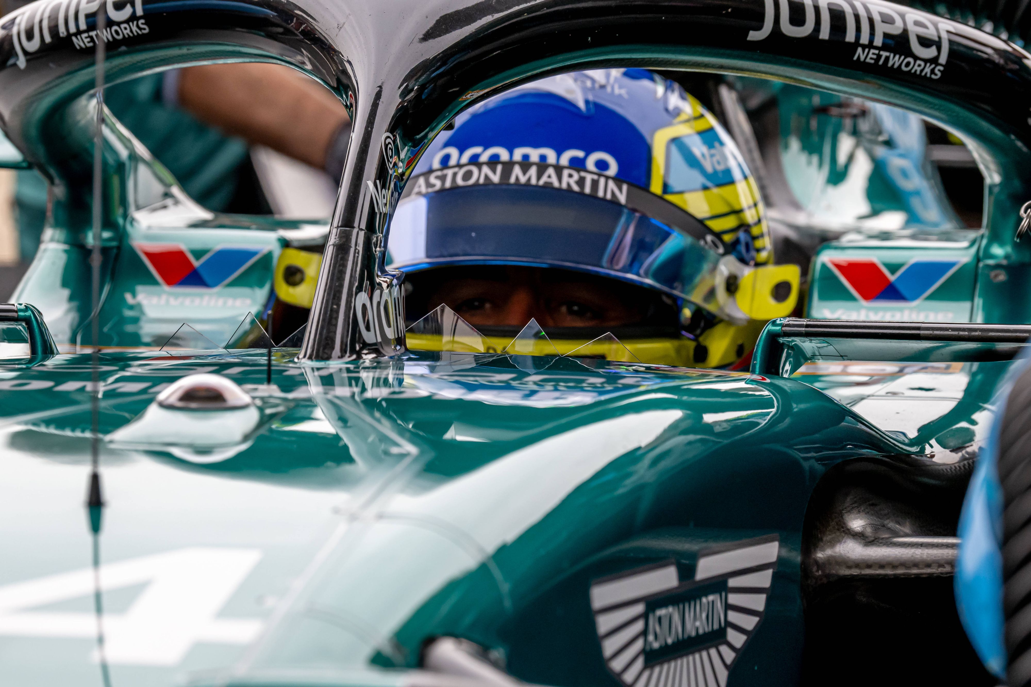 Formel-1-Ass Fernando Alonso wurde in China hart bestraft. 