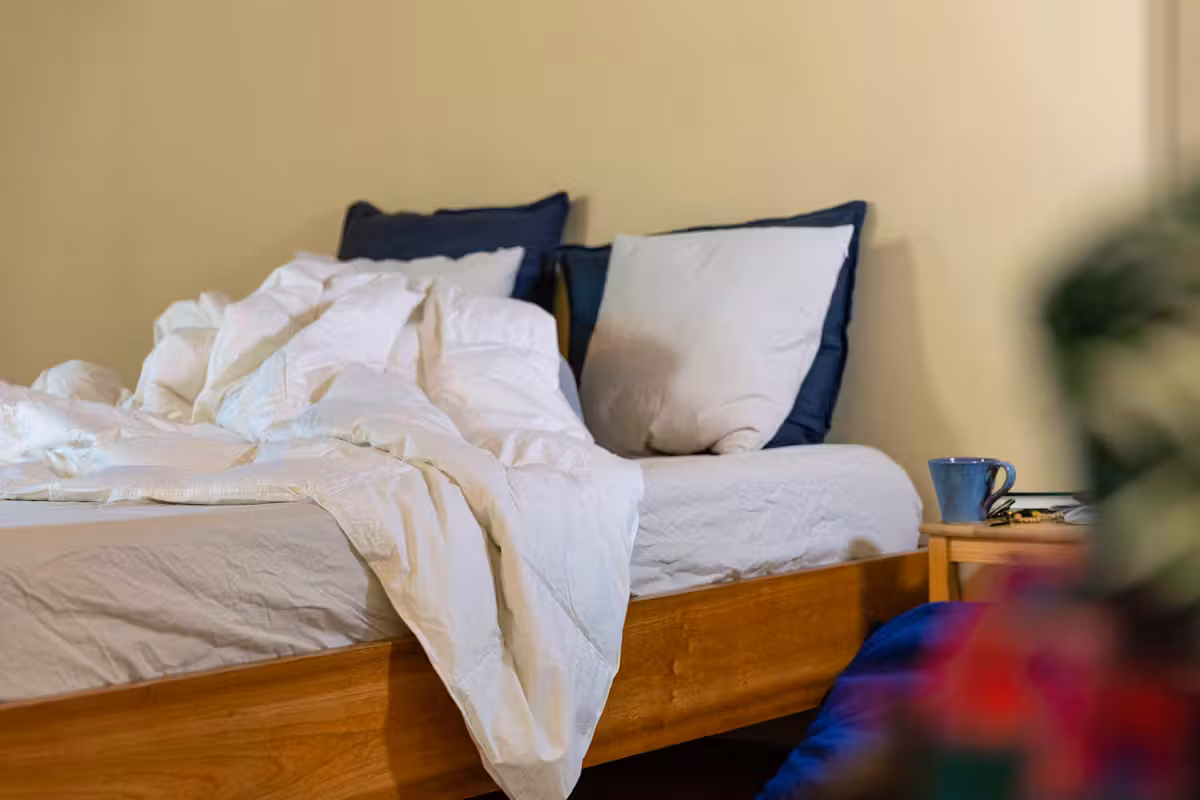 Eine Schweizerin fand in ihrer Unterkunft in Montreal mutmaßlich Spermaflecken auf der Bettwäsche.