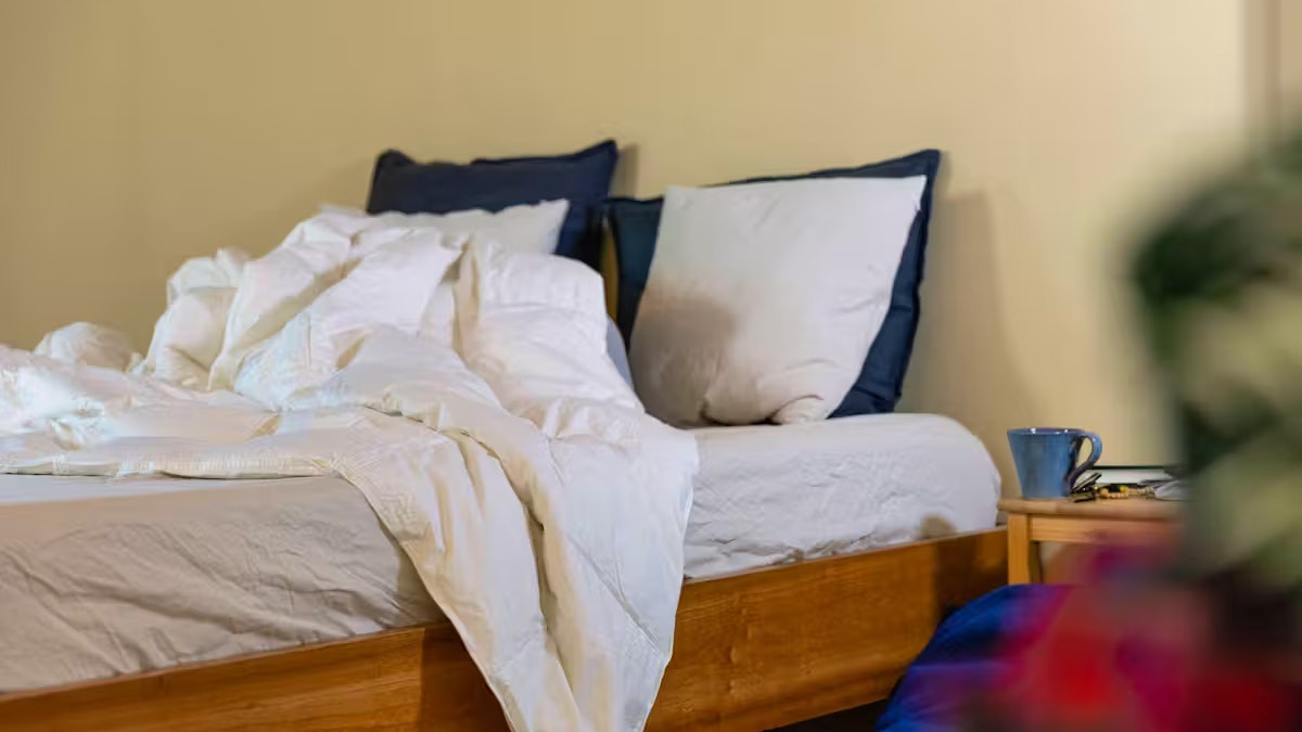 Eine Schweizerin fand in ihrer Unterkunft in Montreal mutmasslich Spermaflecken auf der Bettwäsche.