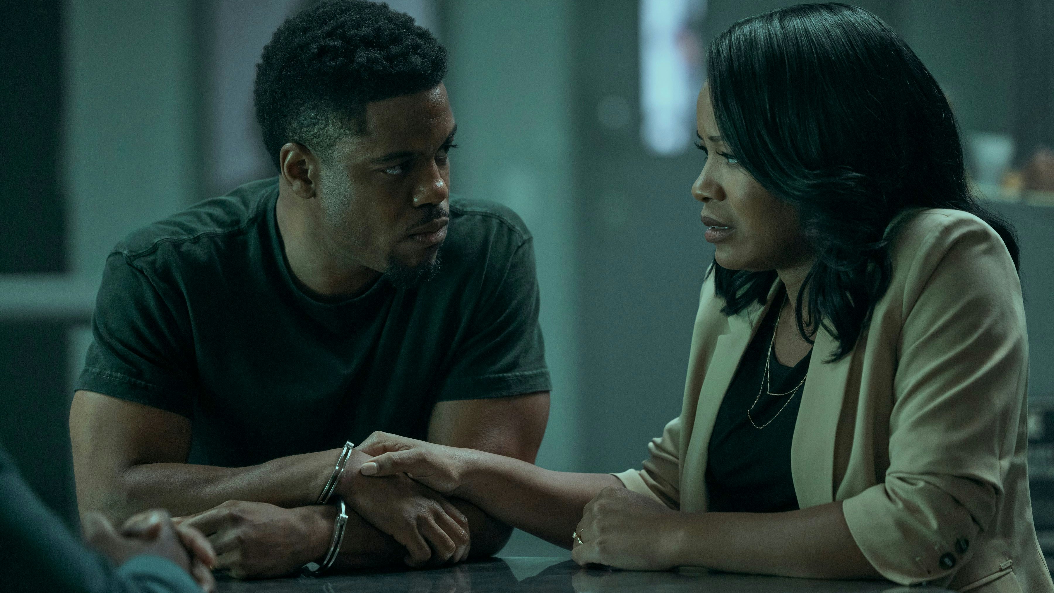 Im Schwierigkeiten: Conrad (Jon Michael Hill), der Mann von Charlie Crokers Assistentin Jill (Chanté Adams) muss ins Gefängnis