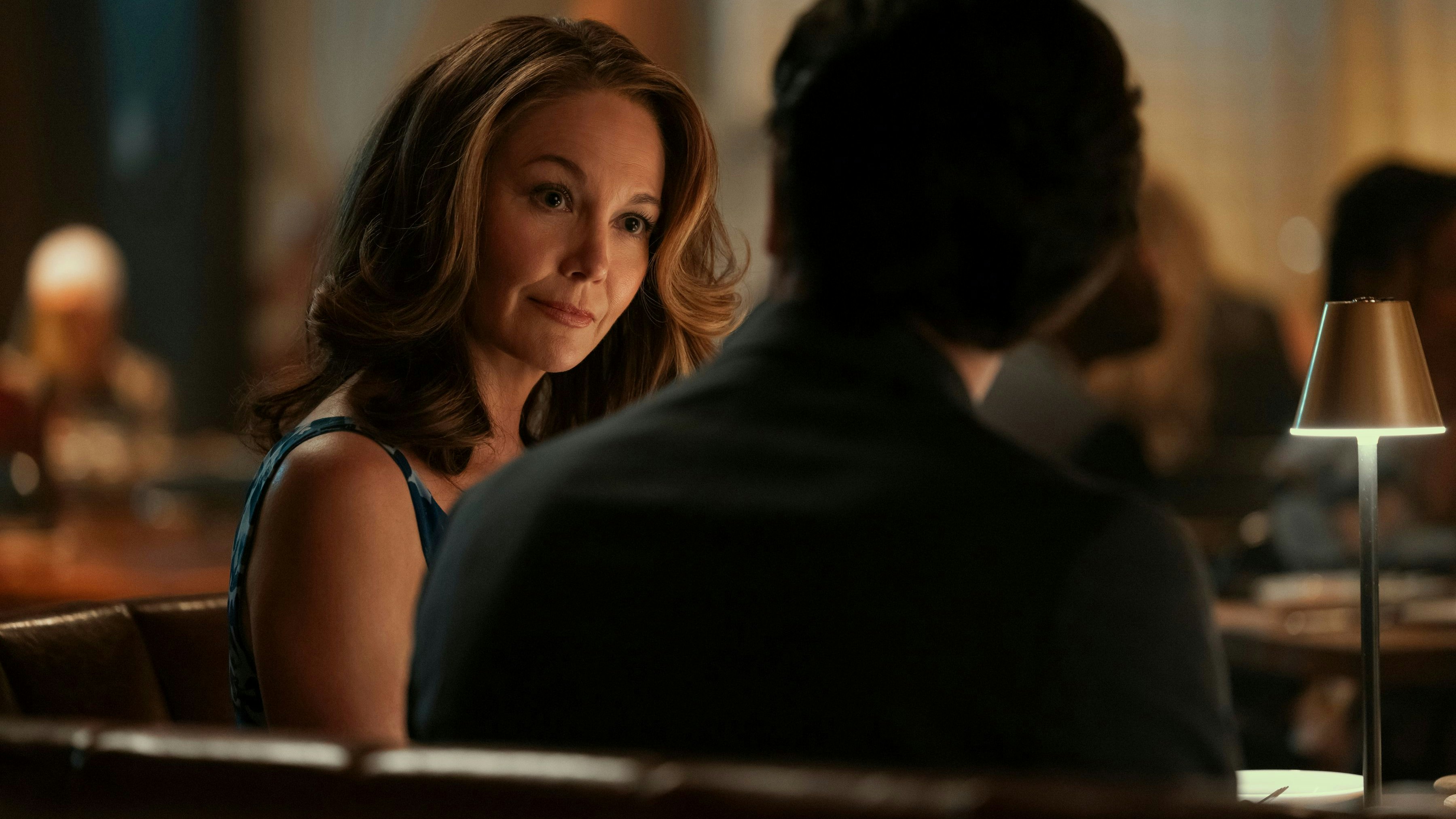 Annäherung an die Ex: Martha Croker (Diane Lane) wird von Raymond Peepgrass (Tom Pelphrey) beruflich wie privat umworben