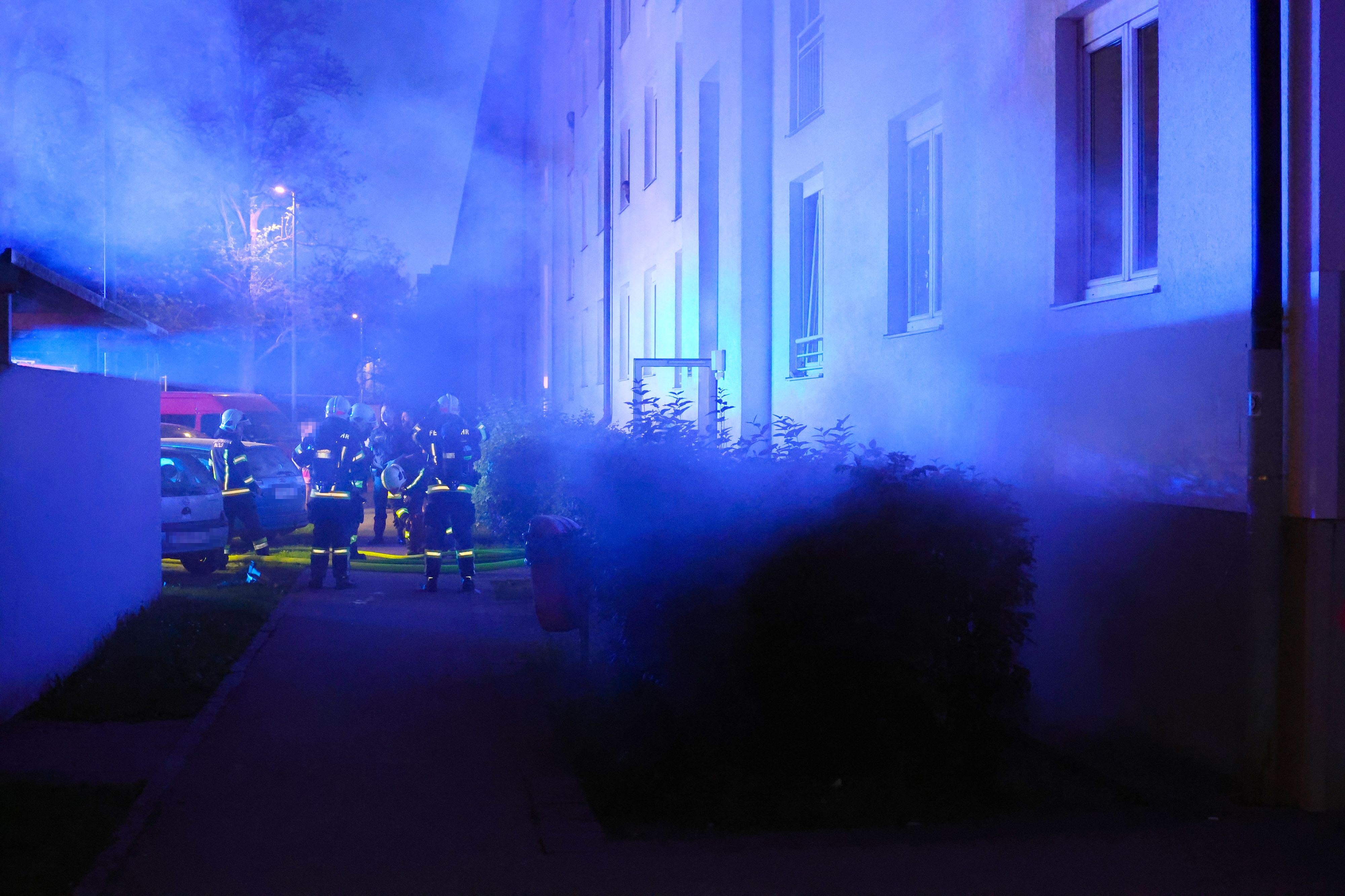 Größerer Einsatz der Feuerwehren bei Kellerbrand (Symbolfoto).