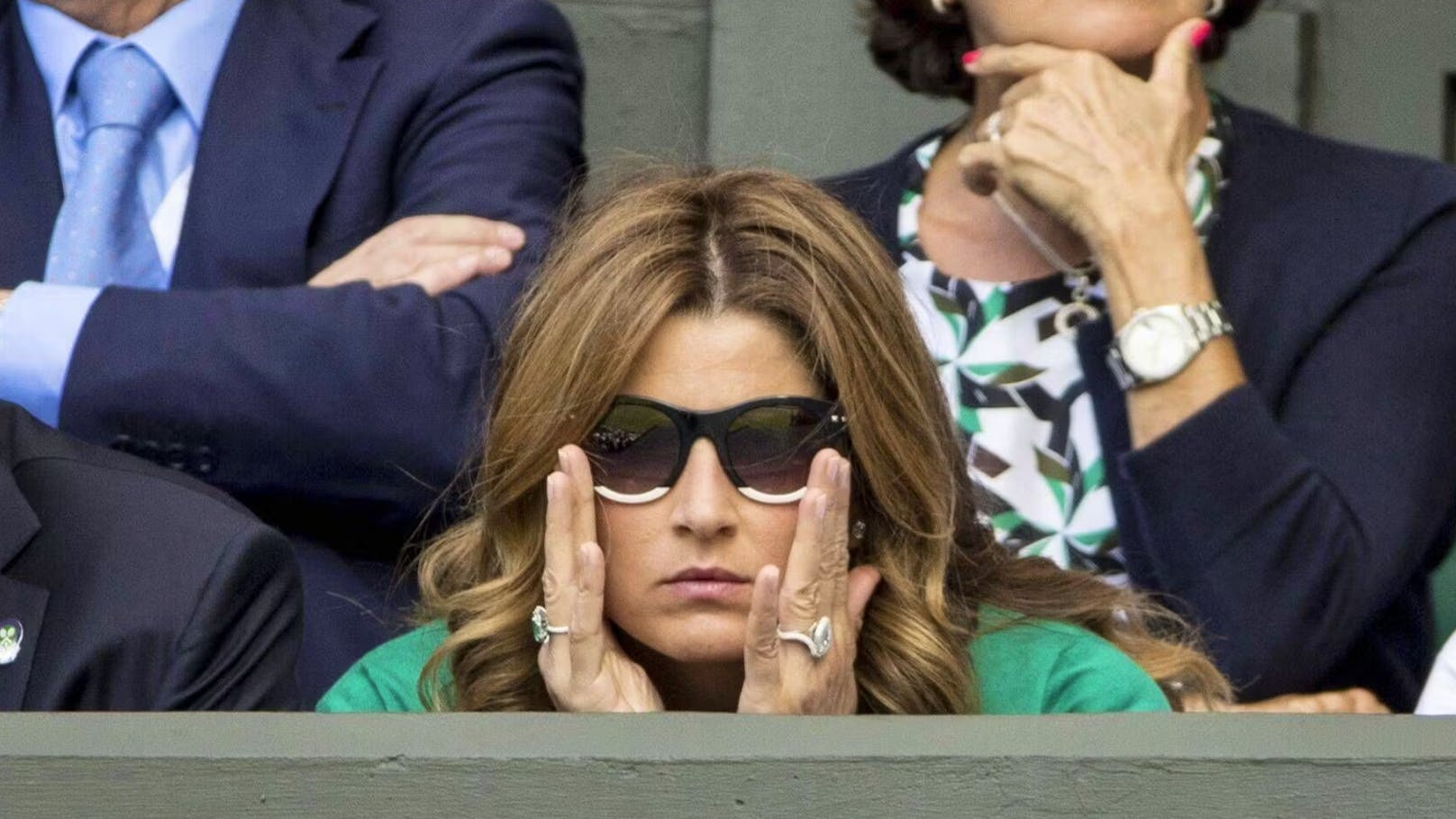 Bei jedem Match mit voller Konzentration dabei: Mirka Federer beobachtet jede Bewegung ihres Mannes.