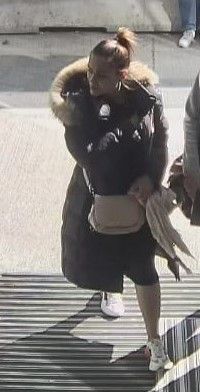 Wer kennt diese Frau?