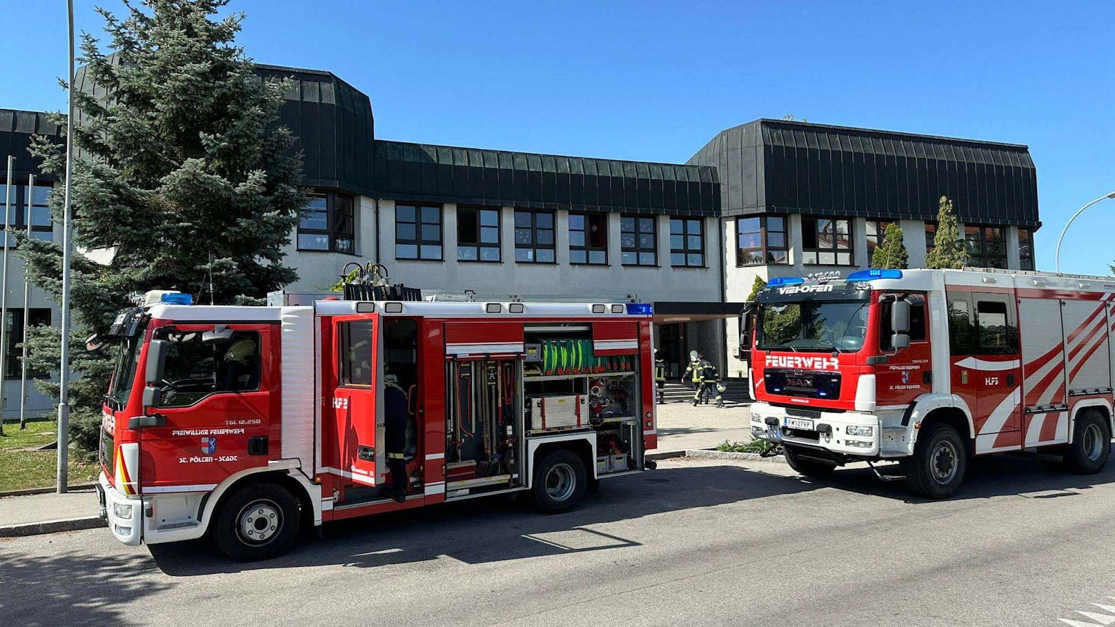 An der Dr. Otto Glöckl - Schule in St. Pölten musste eine Schülerin aus einem Sessel befreit werden.