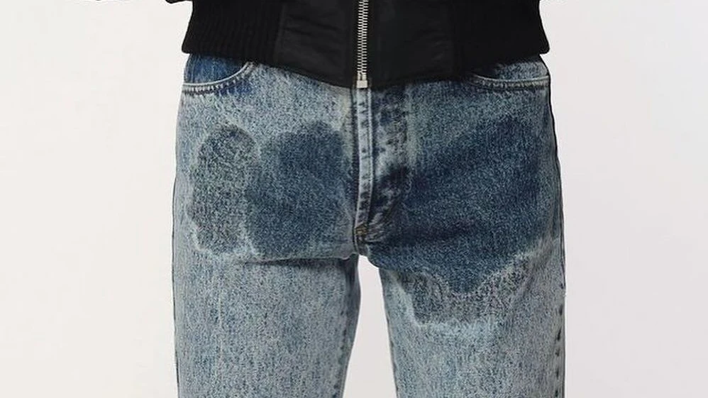 Eine Idee, die in die Hose ging. Die Urinfleck-Jeans wollten dann doch viele haben.