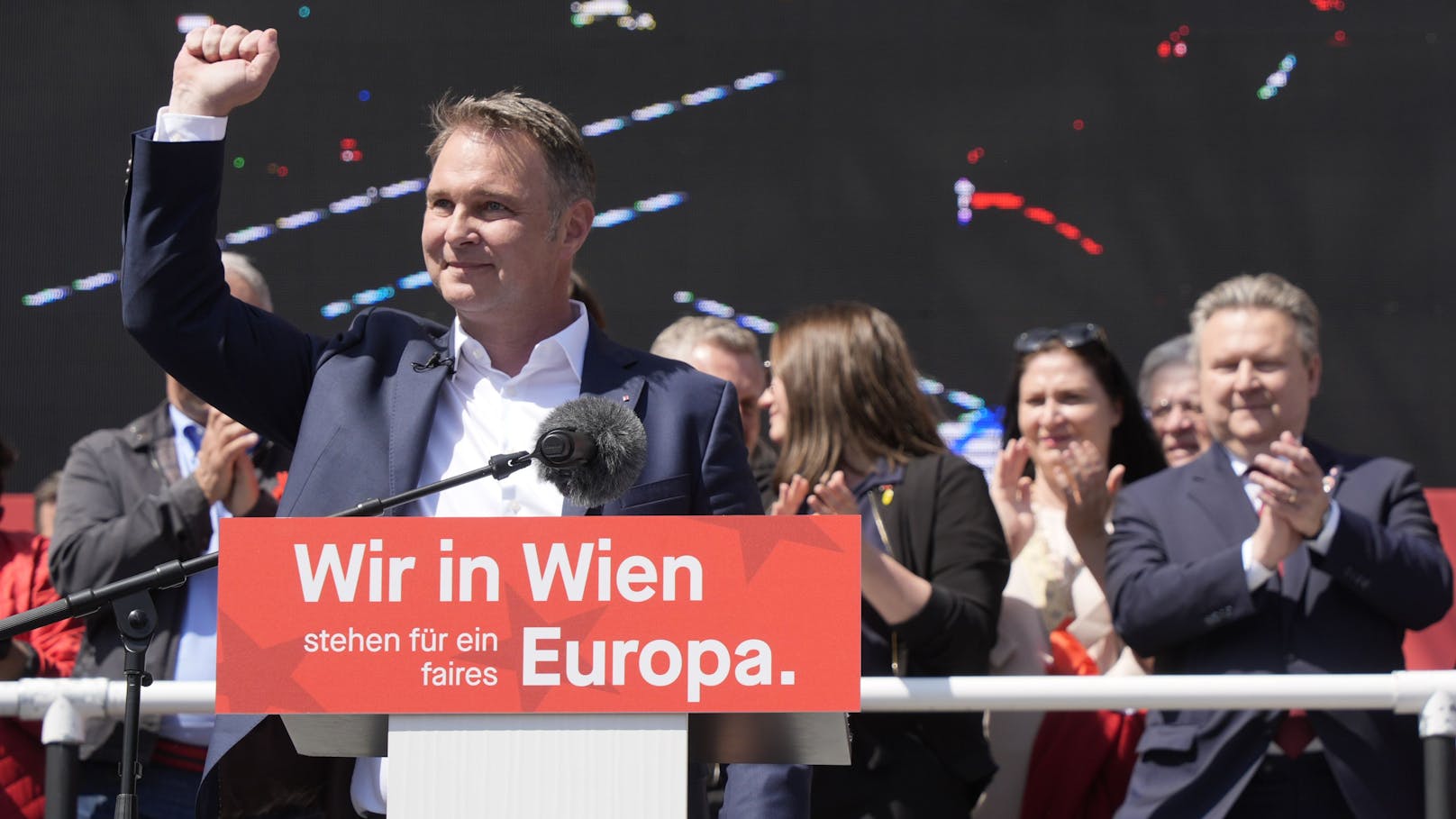 Mehrheit will SPÖ wieder in Regierung, FPÖ-Fans dagegen