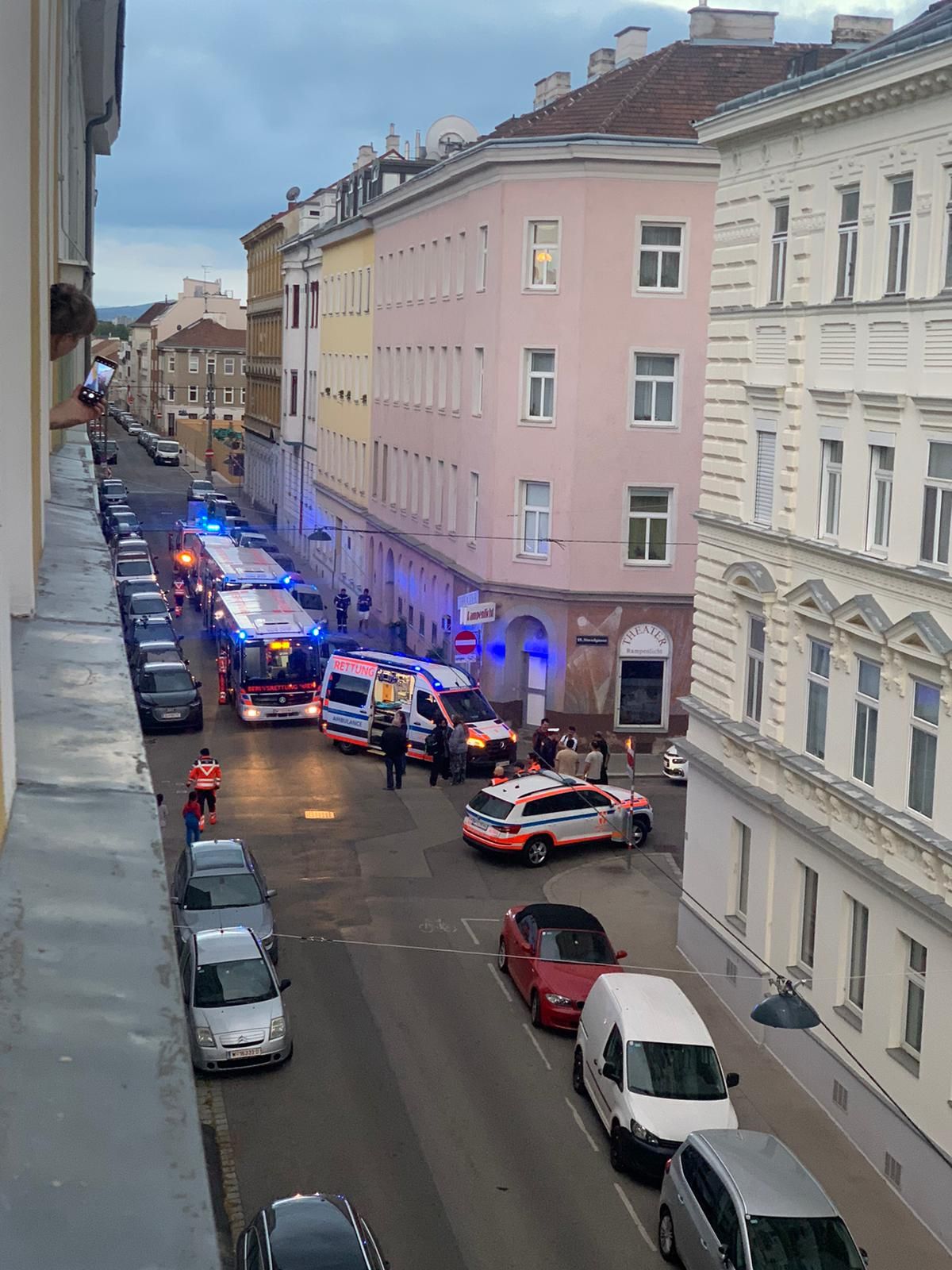Spektakulärer Einsatz in den frühen Morgenstunden in Wien-Währing