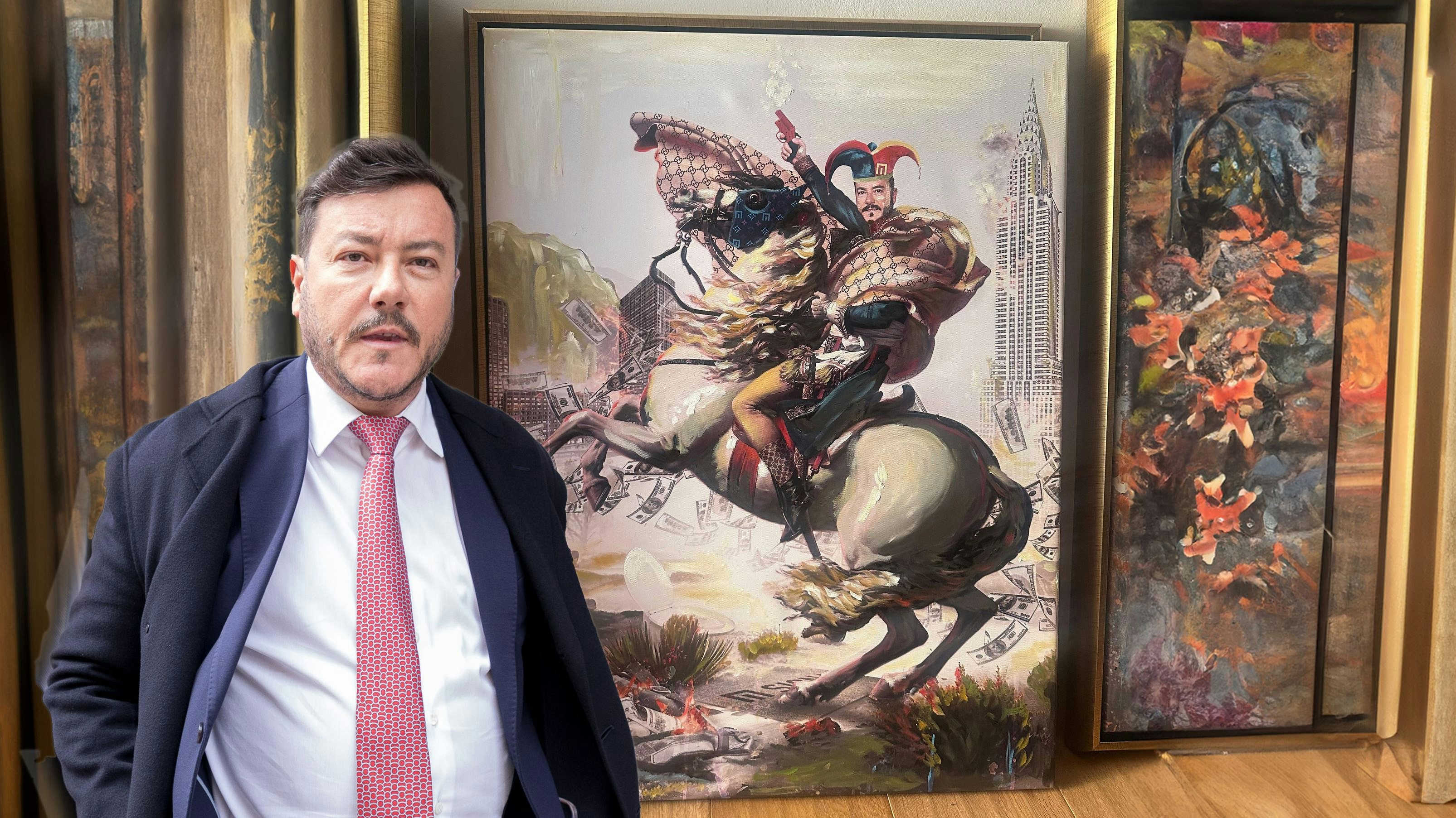 Das Mixed-Media-Kunstwerk, das René Benko als Napoleon mit Narrenkappe abbildet.