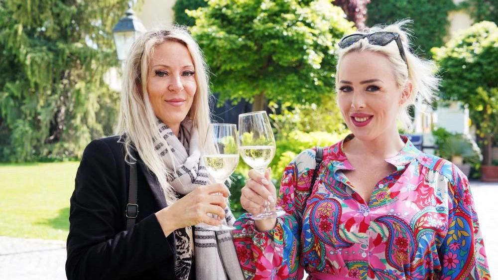 Trifft die "Wildsau" das "Bienchen": Simone Reiländer und Lydia Kelovitz