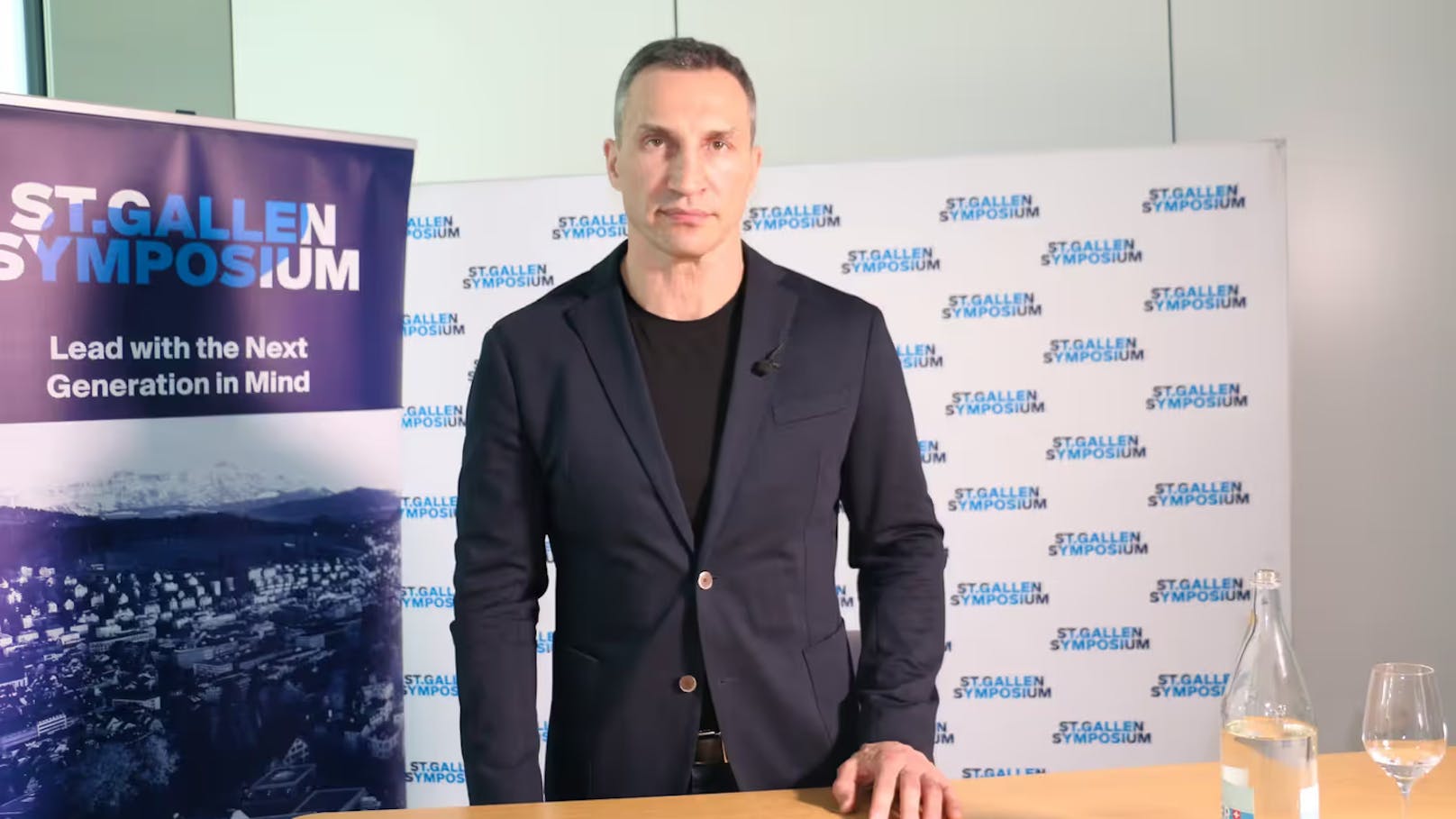 Klitschko: "Junge Männer sollen zurück in die Ukraine"