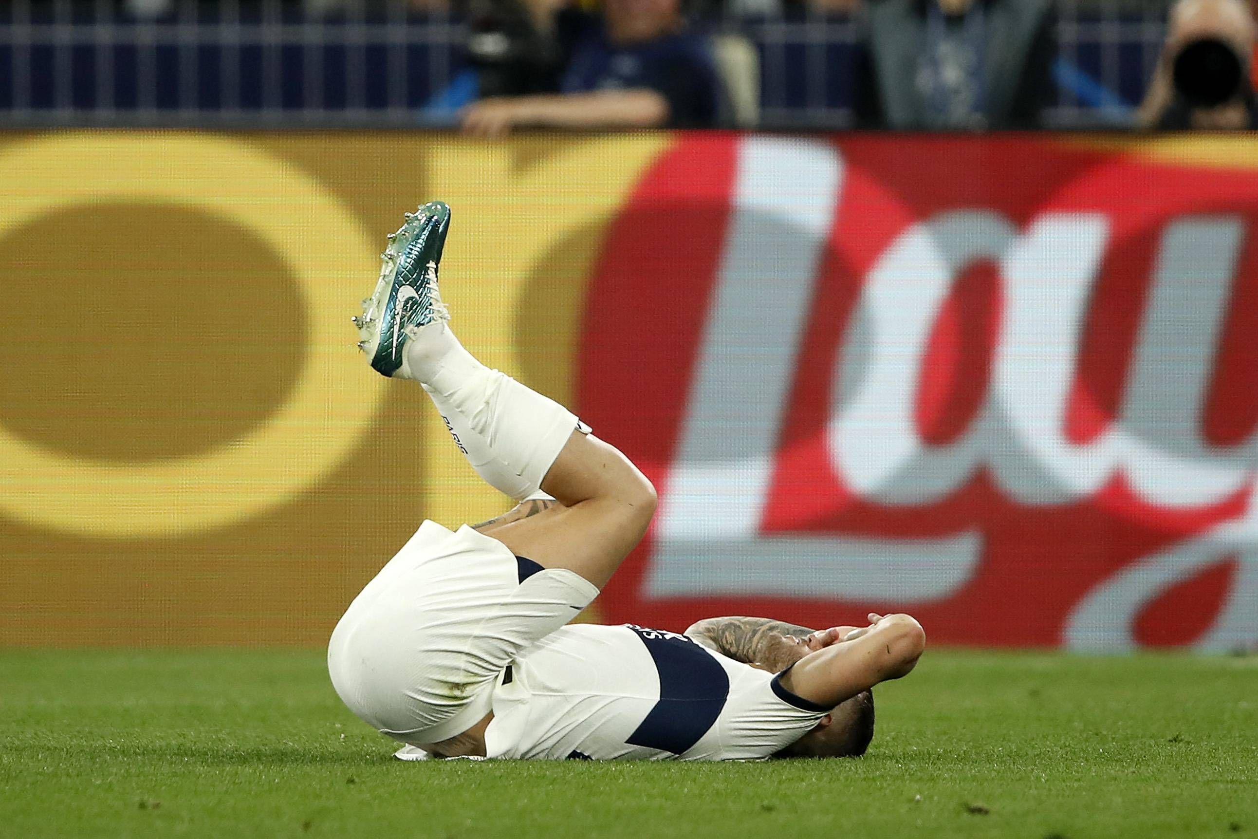 Lucas Hernandez musste in der Champions-League-Partie gegen den BVB ausgewechselt werden.