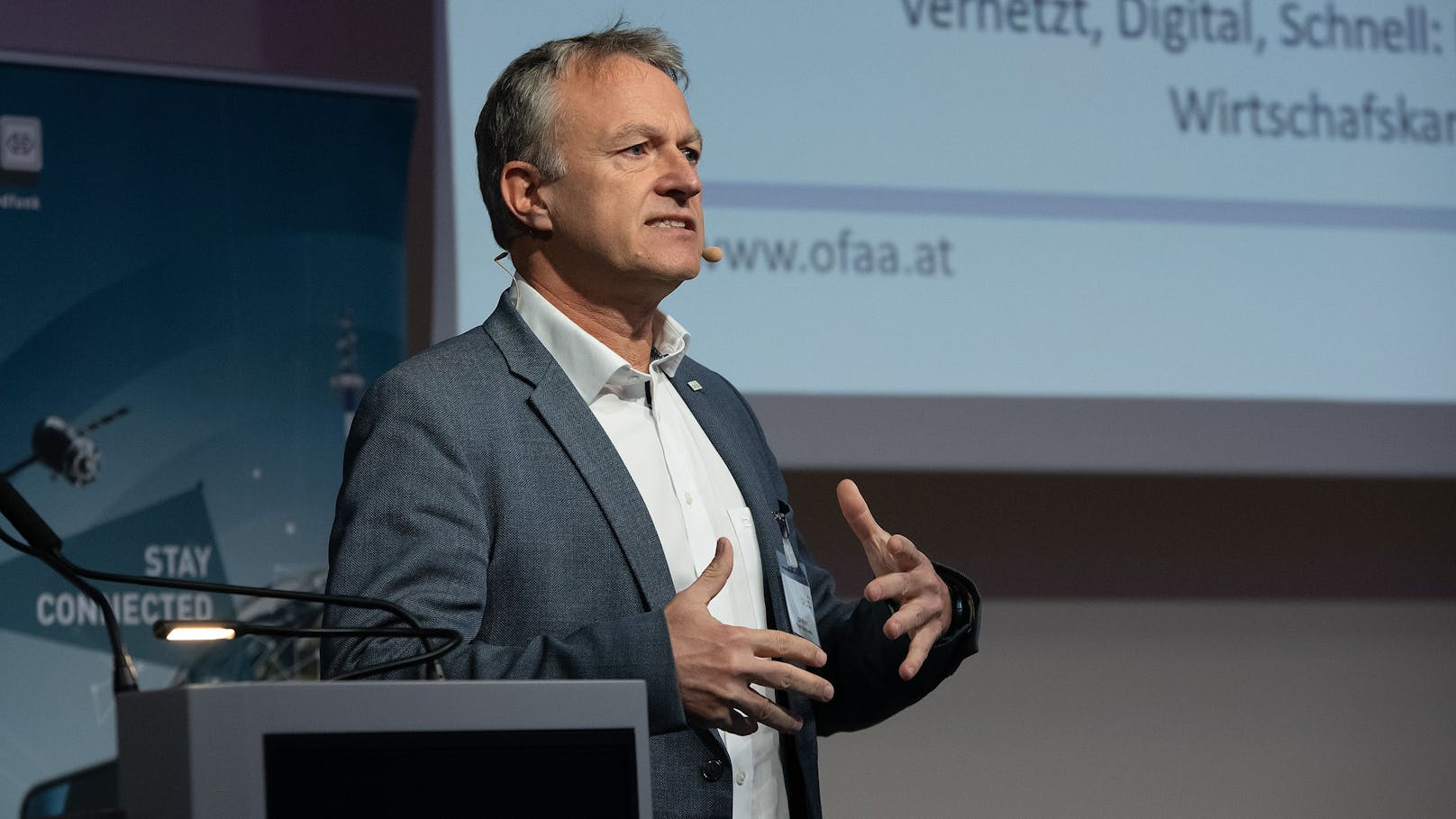 "Offene Glasfasernetze stehen für Demokratie und fairen Wettbewerb. Dadurch sichern wir die digitale Zukunft Österreichs und tragen nachhaltig zur Stärkung des Wirtschaftsstandorts bei" – Igor Brusic, OFAA-Präsident.