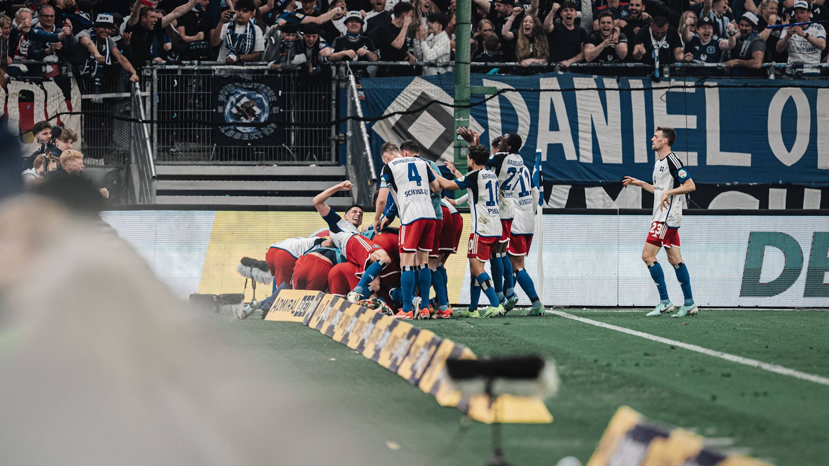 Derby-Sieg! HSV crasht Aufstiegsparty von St. Pauli