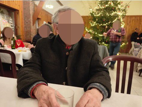 Die Polizei sucht fieberhaft nach diesem Mann. 