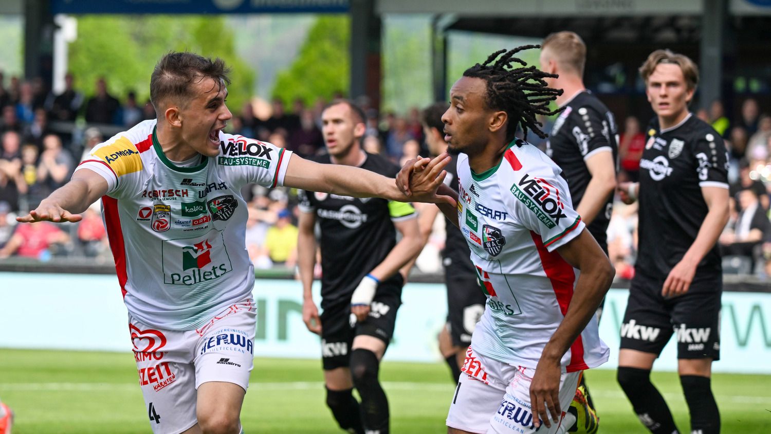 Thierno Ballo bejubelt seinen Treffer. 