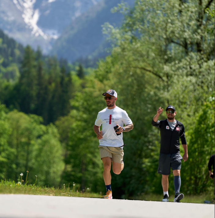 Marcel Hirscher ging den ersten Kilometer mit Max Franz.
