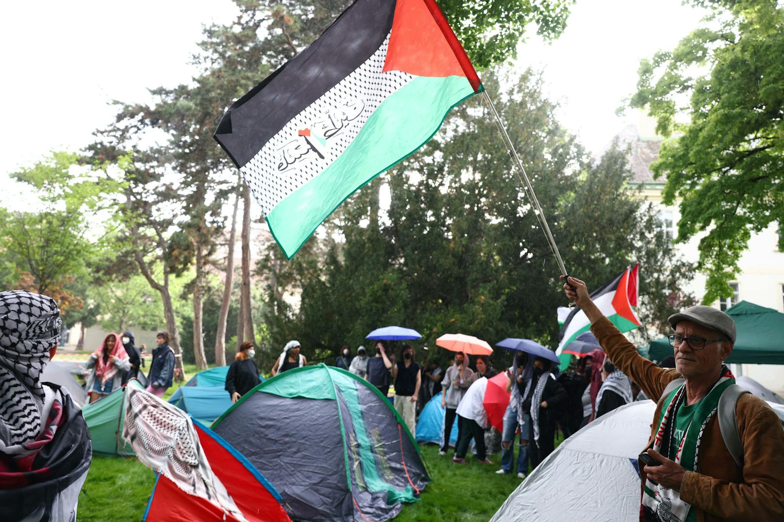 "Pro Palästina"-Protestcamp – nun auch Zelte in Wien