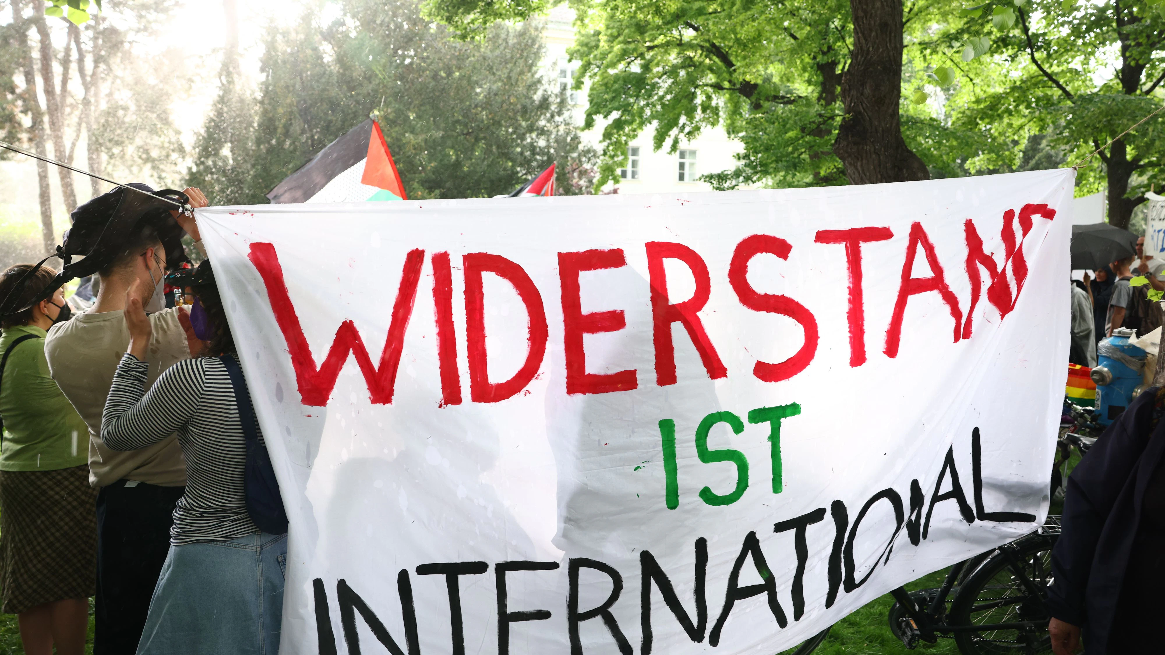 Heute.at - ESC: Aktivisten machen mit Großdemo gegen Israel mobil
