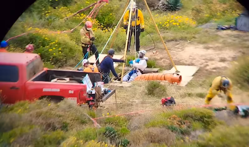 Die insgesamt vier Leichen lagen in einem etwa zehn Meter tiefen Brunnen.