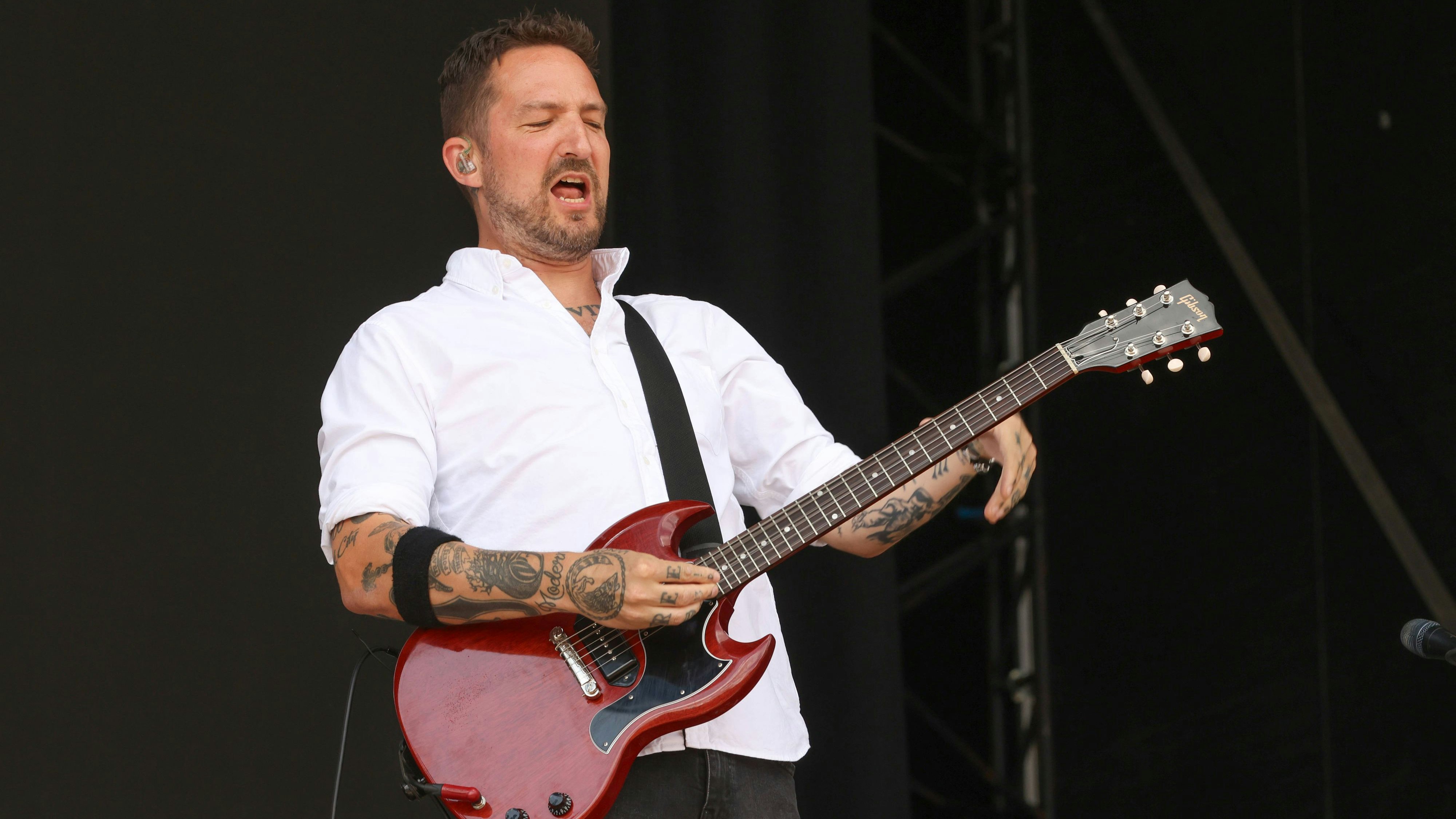 Frank Turner performs at Leeds Festival 2013 Frank Turner perfoms at Leeds Festival 2023, Bramham Park, Leeds, 26th August 2023, Credit:Mike Gray / Avalon PUBLICATIONxNOTxINxUKxFRAxUSA Copyright: xMikexGrayx/xAvalonx 0800257856