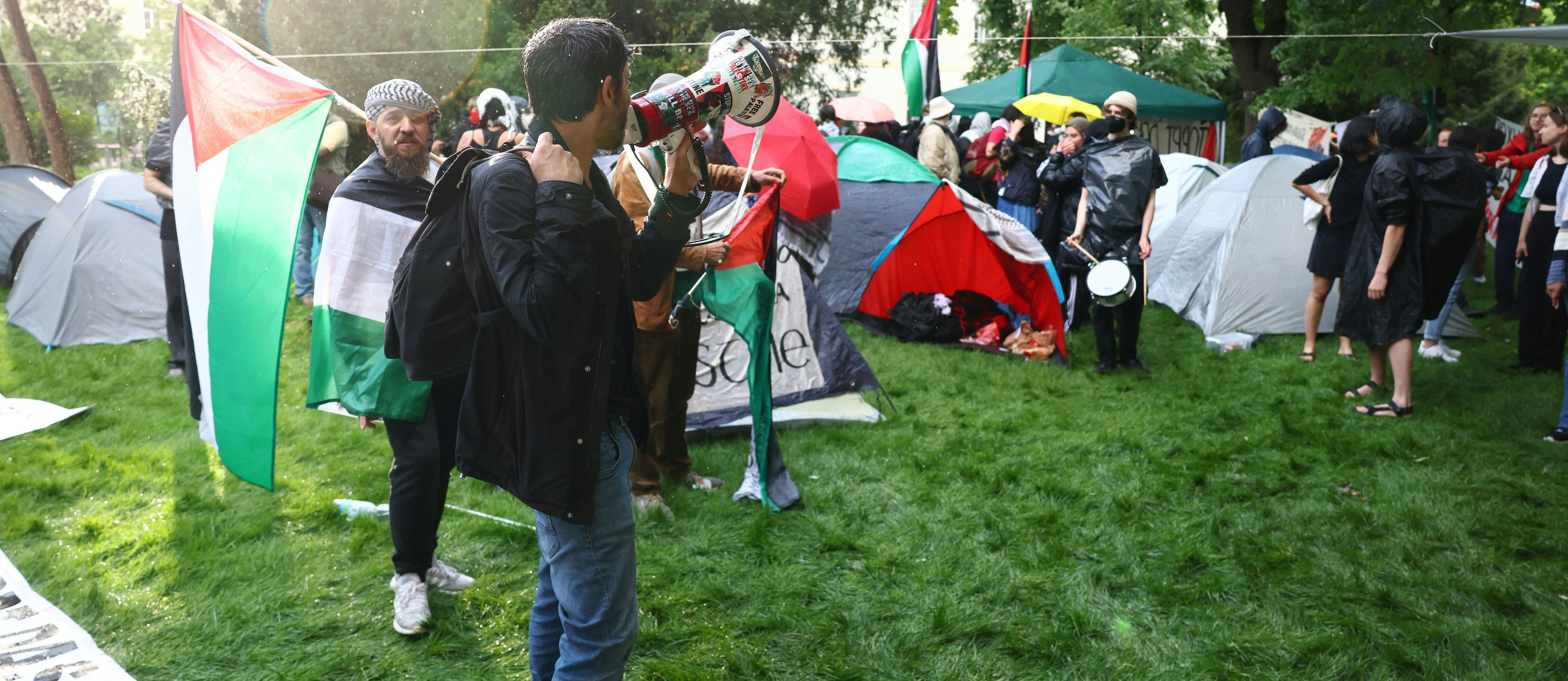 Seit Montag, 6. Mai, gibt es auch am Campus der Universität Wien ein Zeltlager gegen Israel