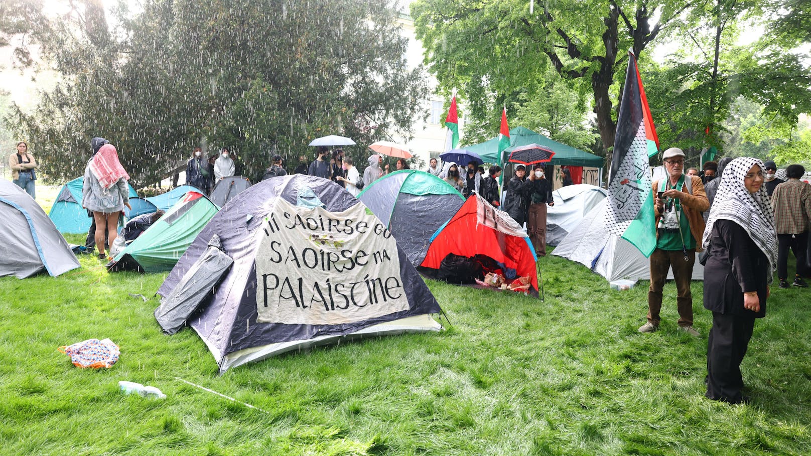 "Pro Palästina"-Protestcamp – nun auch Zelte in Wien