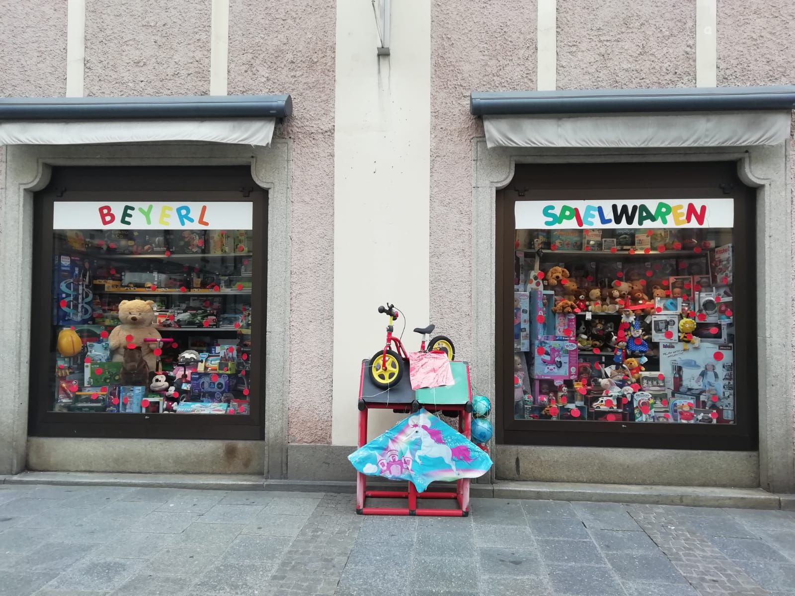 Das Spielwarengeschäft Beyerl auf der Landstraße sperrt nach 124 Jahren zu.