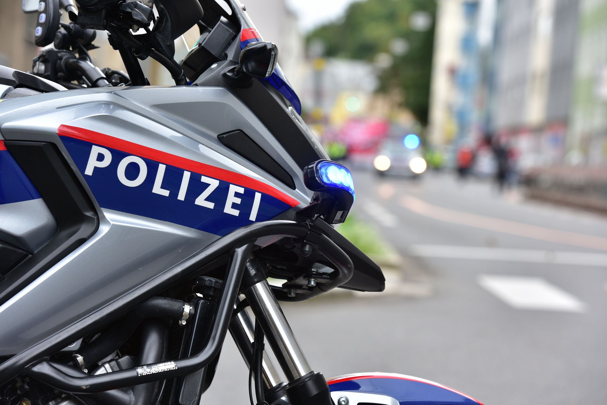Der Polizist verfolgte den Lenker. Er wollte sich der Anhaltung entziehen