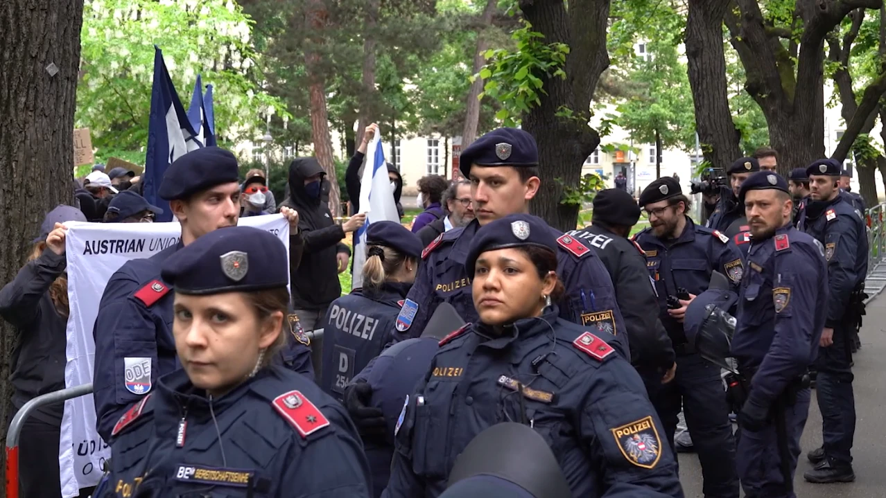 Polizeiaufmarsch beim "Pro Palästina"- Protestcamp