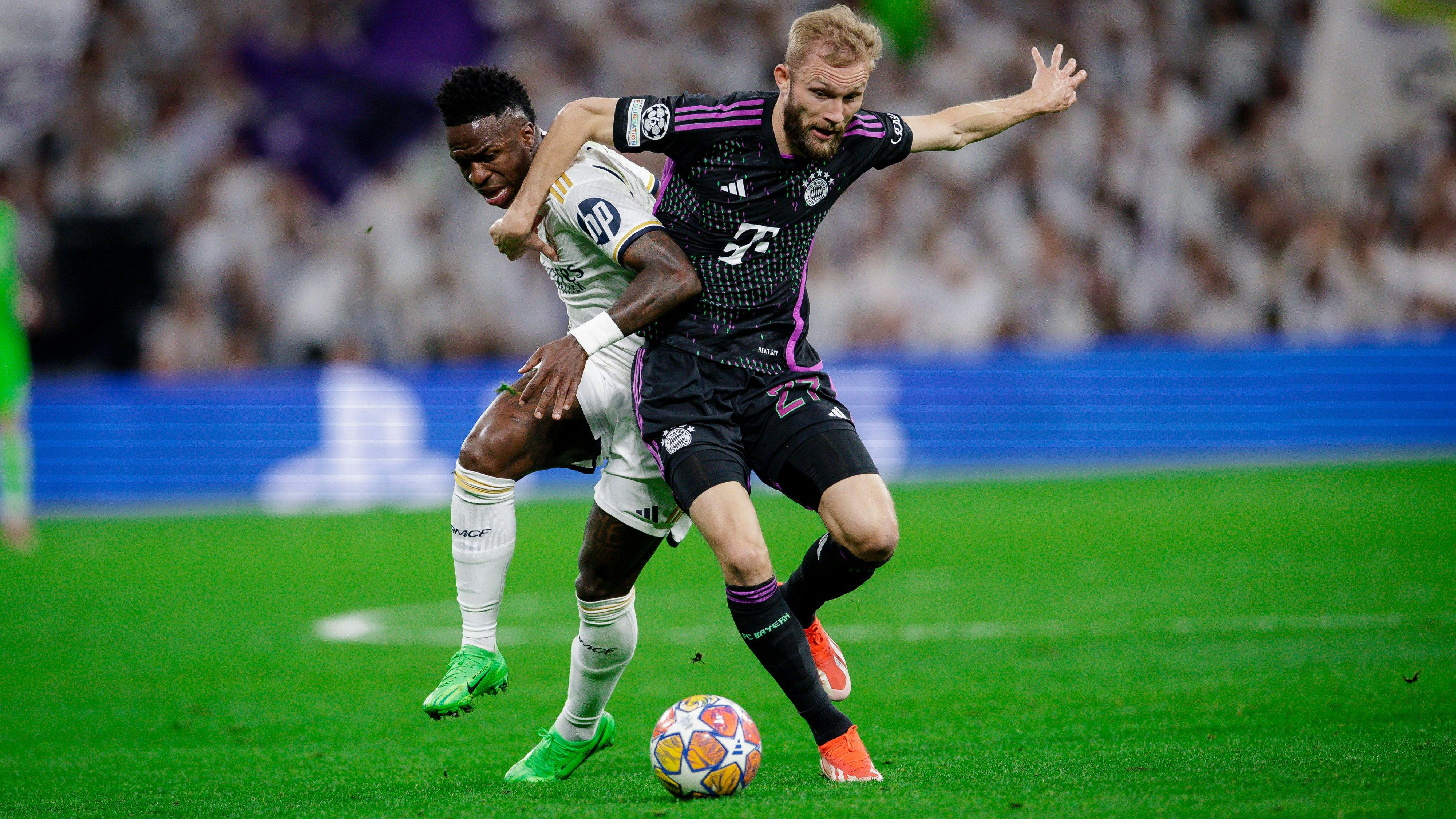 Konrad Laimer gegen Vini Junior