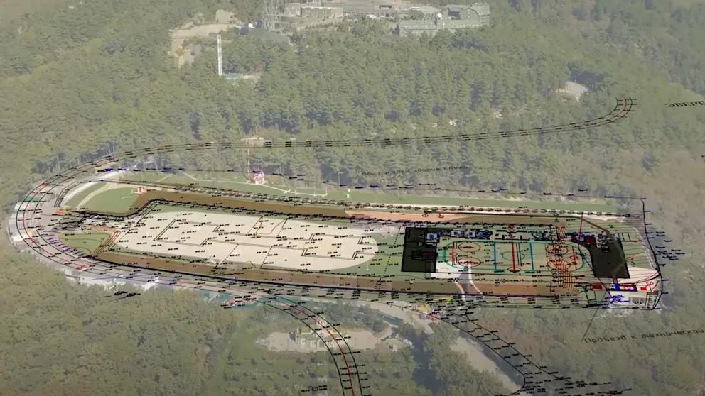 Neben der Villa gibt es eine Anlage. Hier zu sehen sind die schematischen Zeichnungen für Putins Eishockeyfläche und ein Spielcasino.